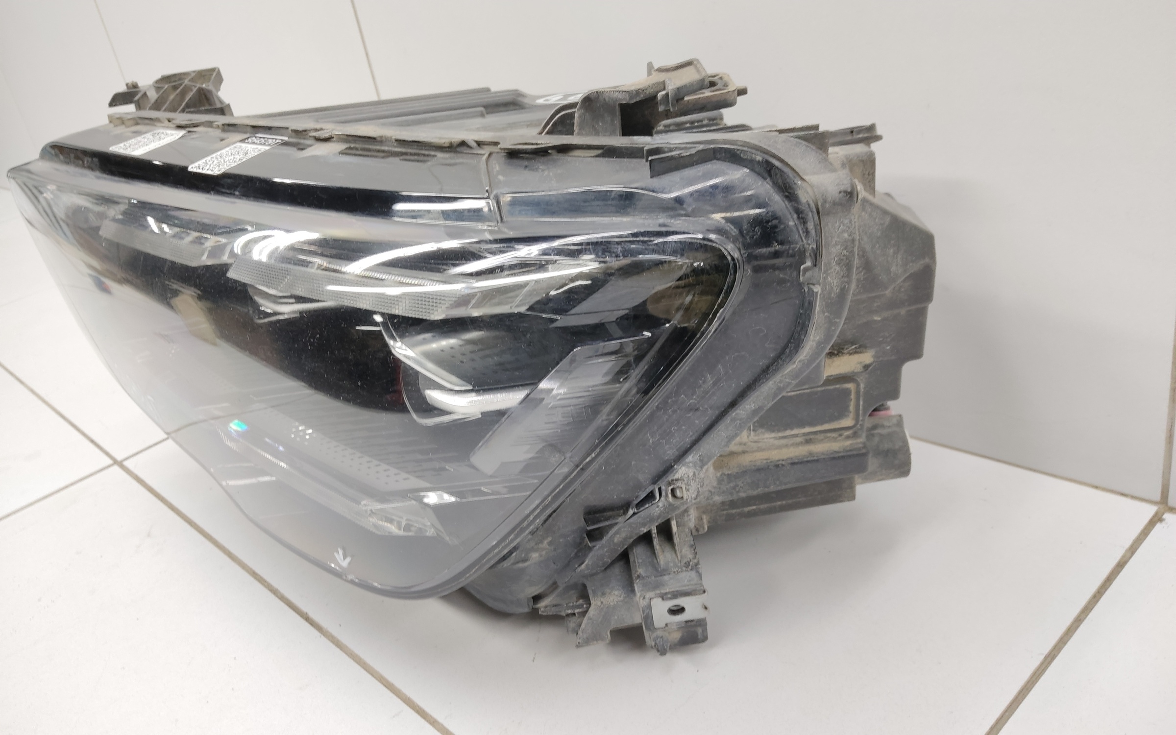 Фара передняя левая Geely Monjaro