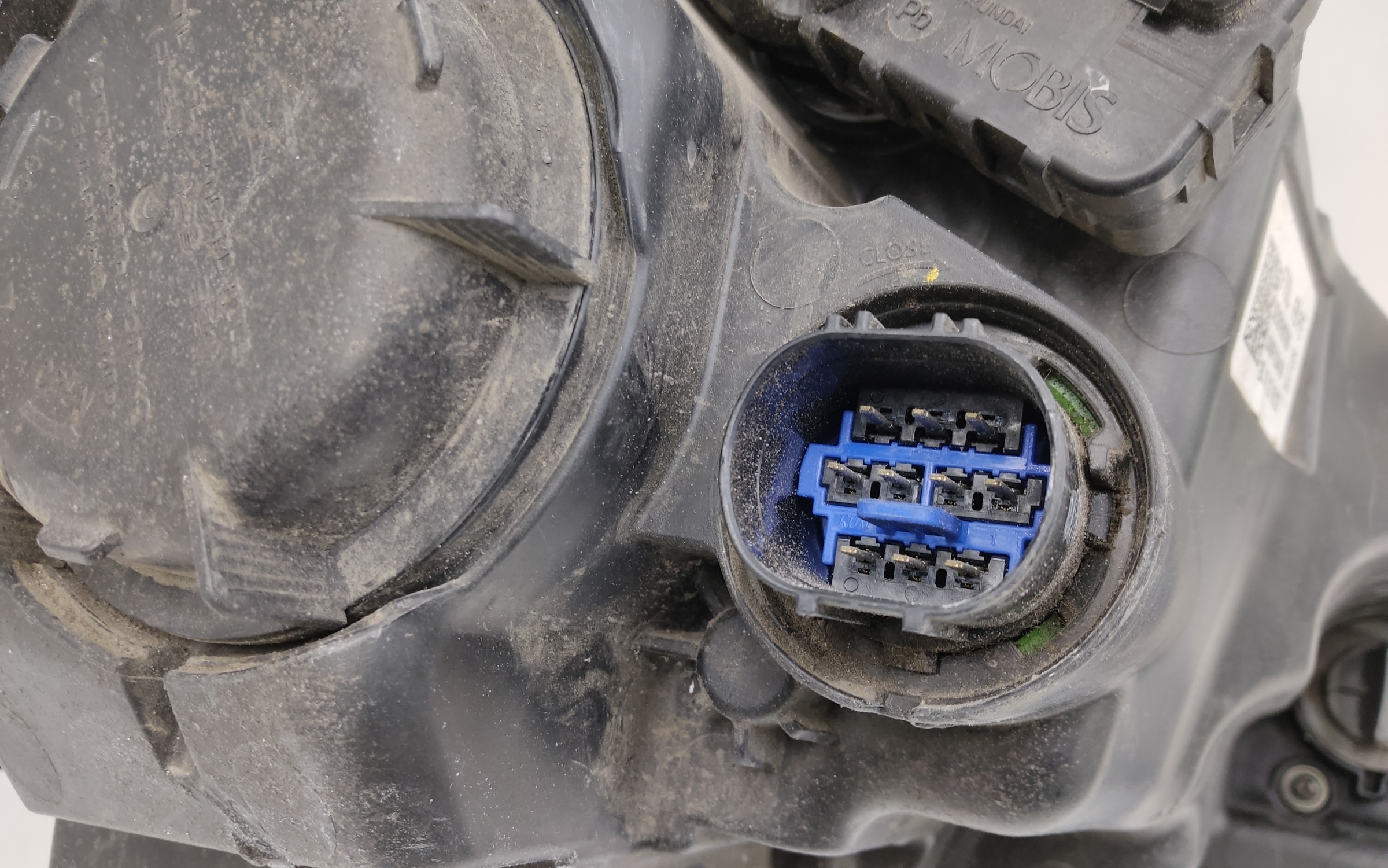 Фара передняя левая Kia Rio 4 Restail LED