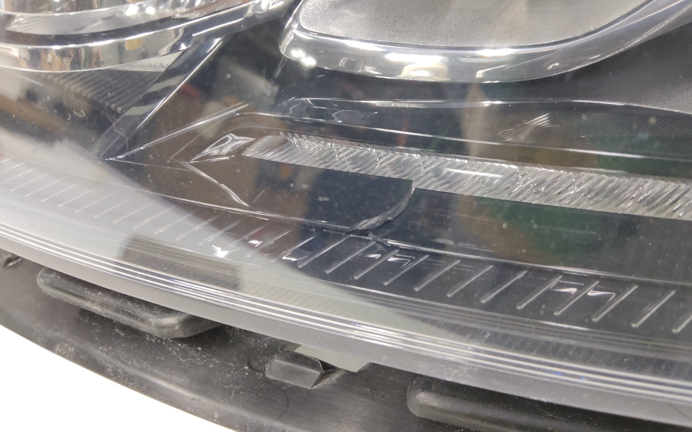 Фара передняя левая Kia Rio 4 Restail LED