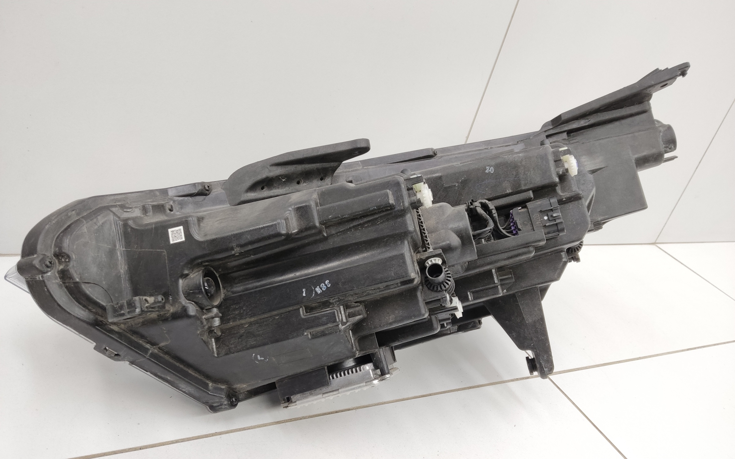 Фара передняя правая Faw Bestune T77 LED