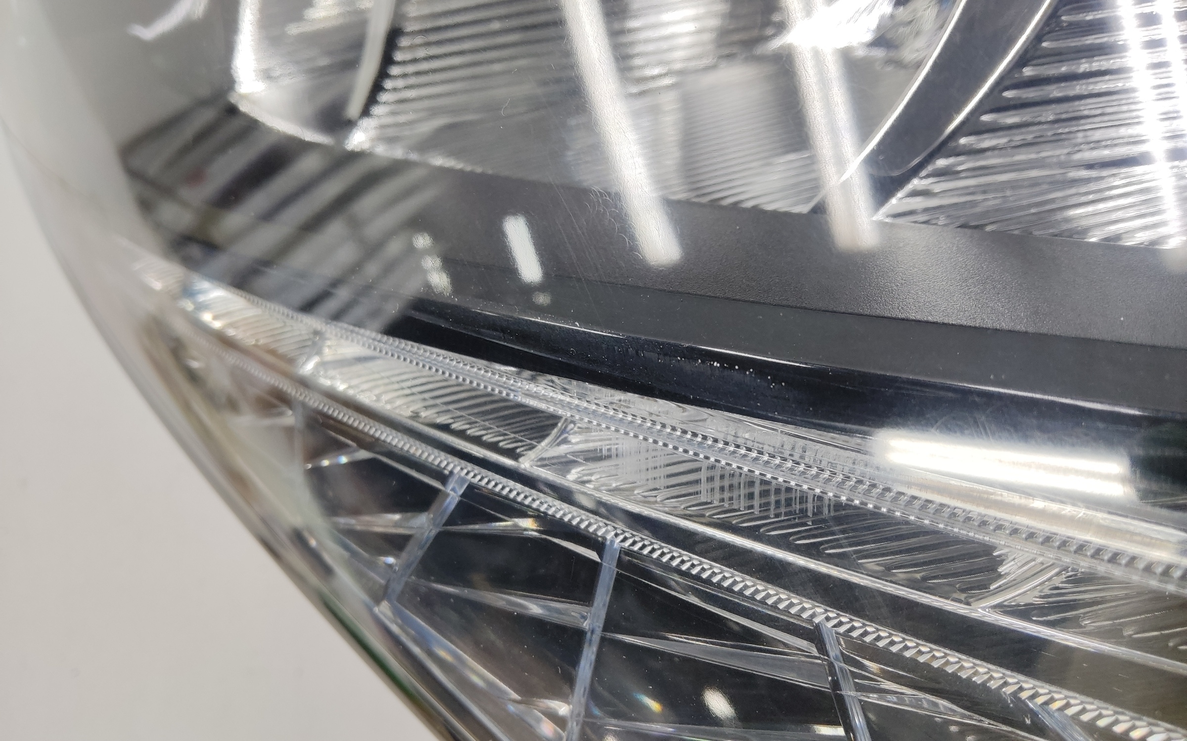 Фара передняя левая Skoda Rapid 2 LED