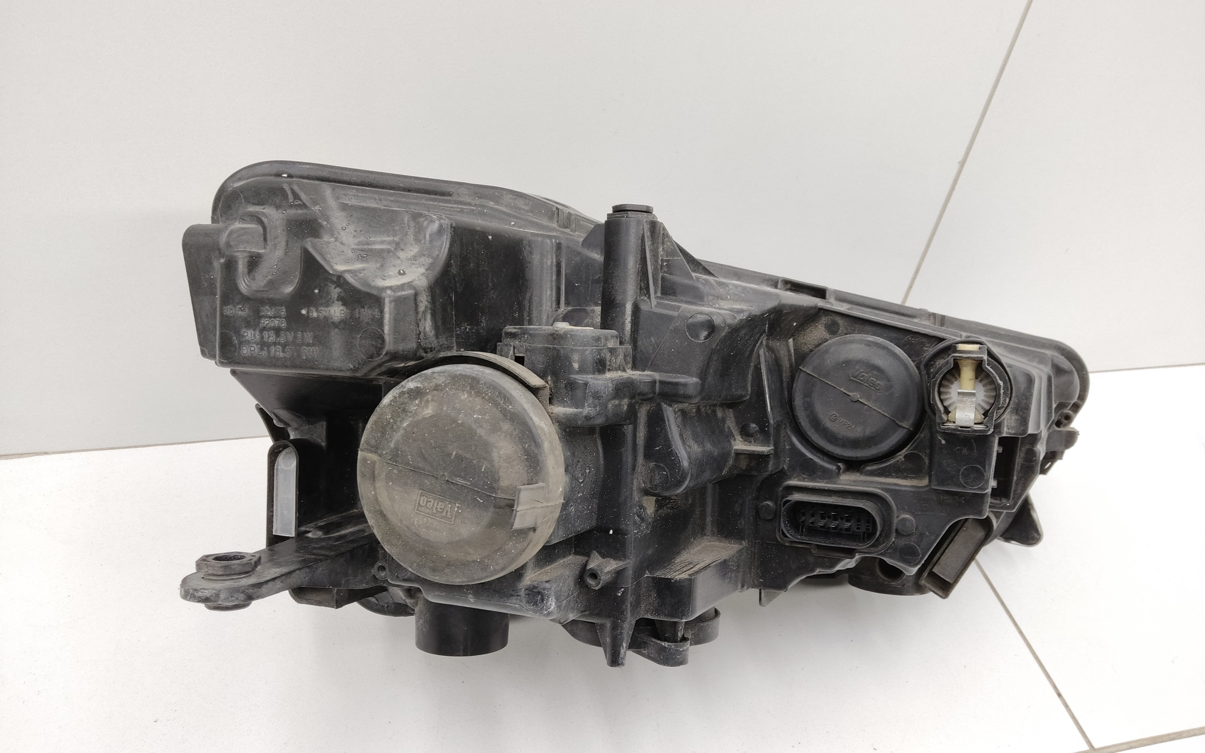 Фара передняя левая Skoda Rapid 2 LED