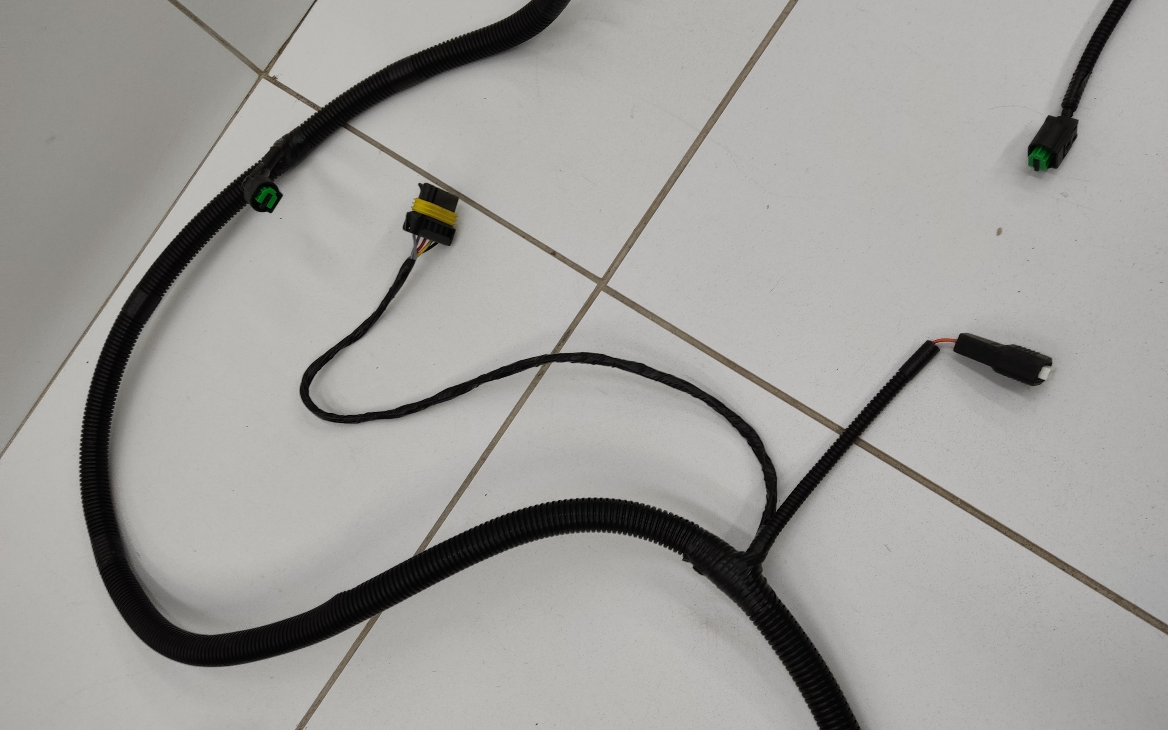 Проводка торпедо Lada Niva Travel