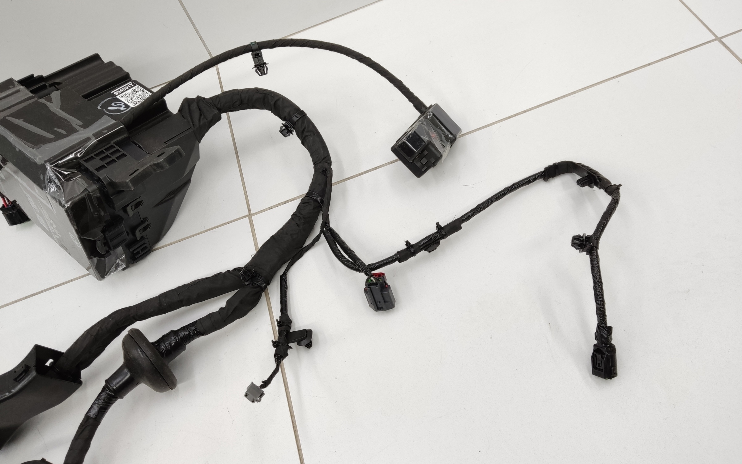 Проводка моторного отсека Haval Jolion