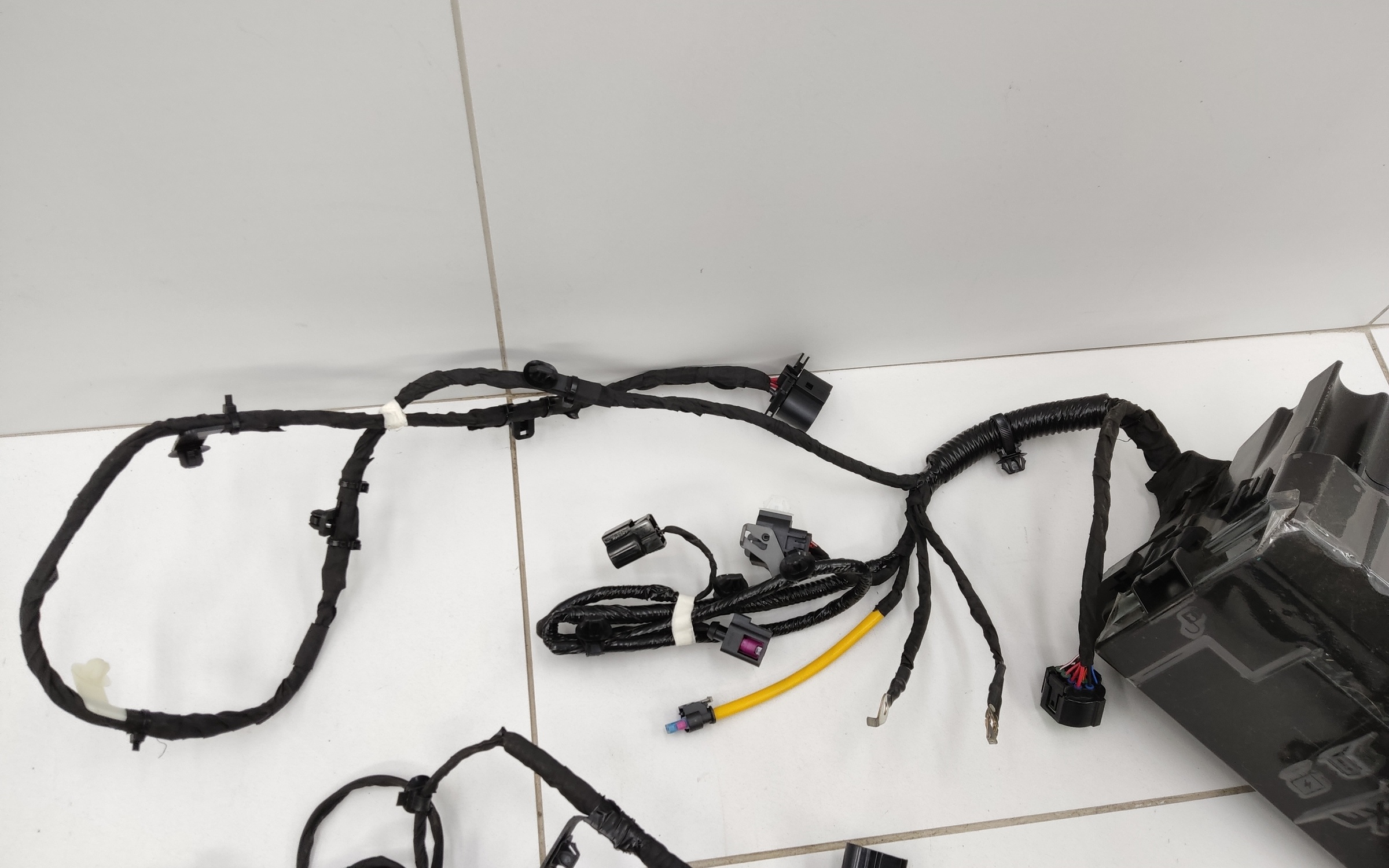 Проводка моторного отсека Haval Jolion