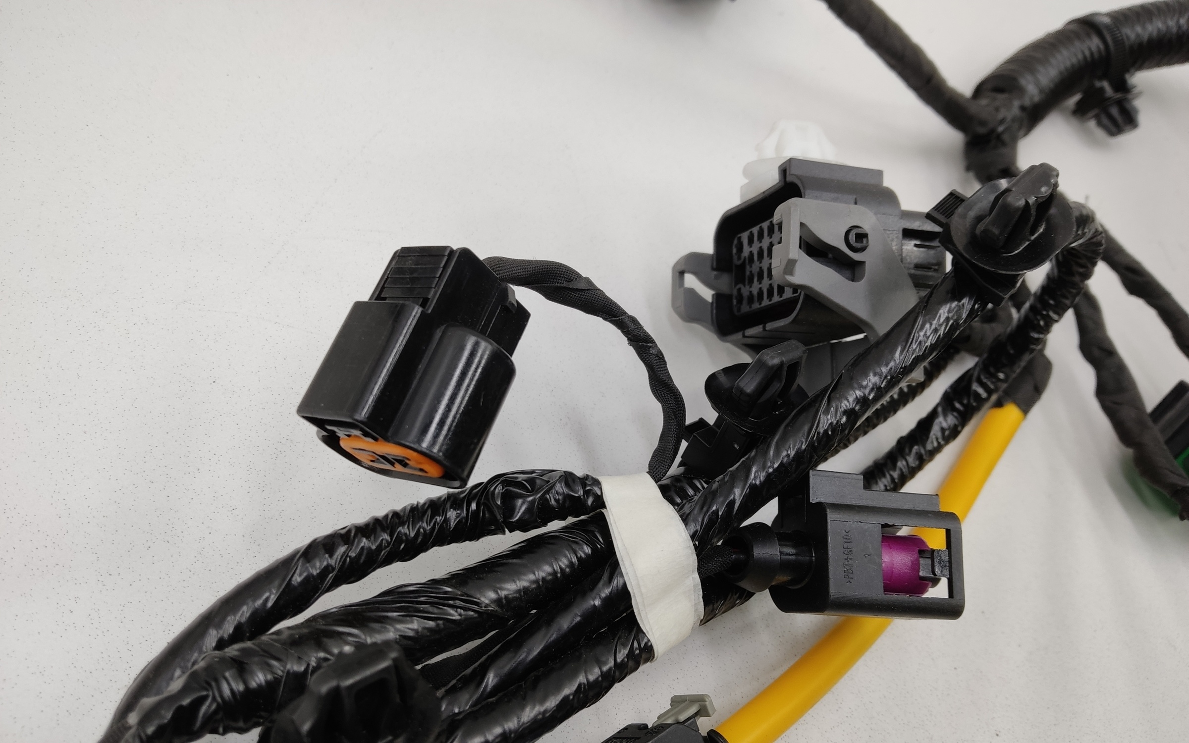 Проводка моторного отсека Haval Jolion