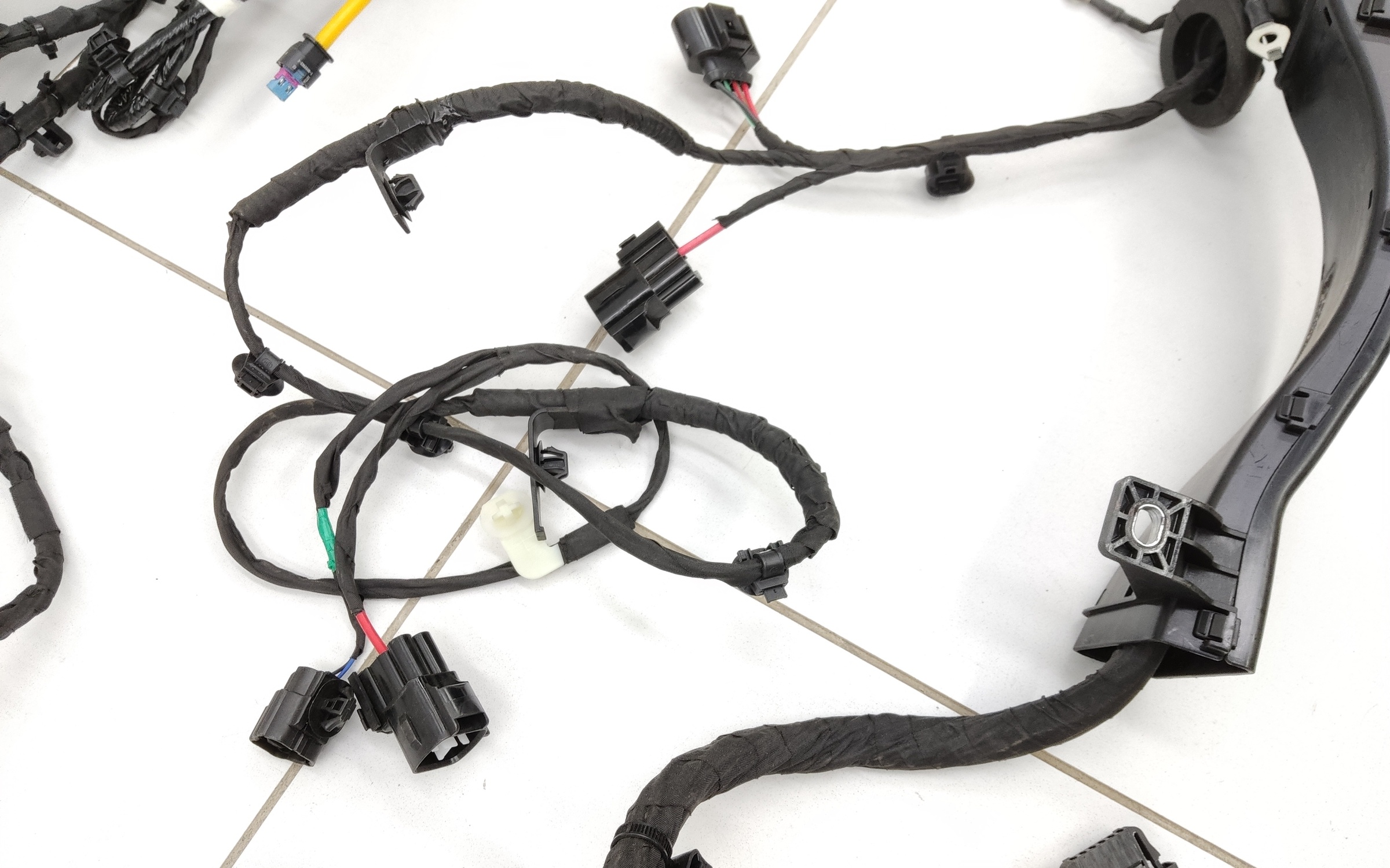 Проводка моторного отсека Haval Jolion