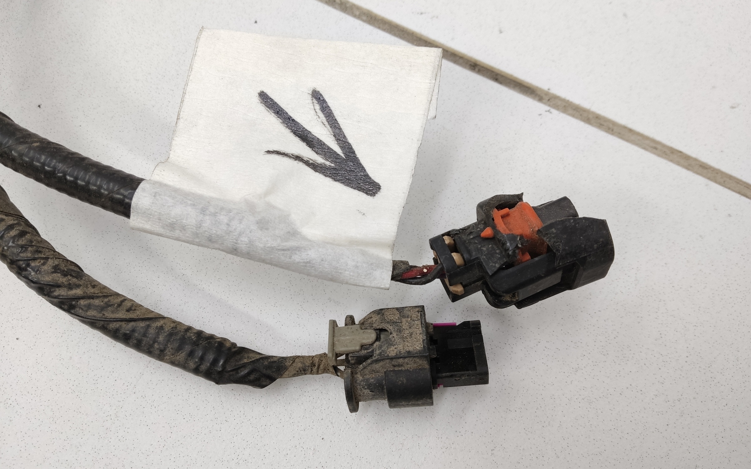 Проводка заднего бампера Geely Atlas Pro