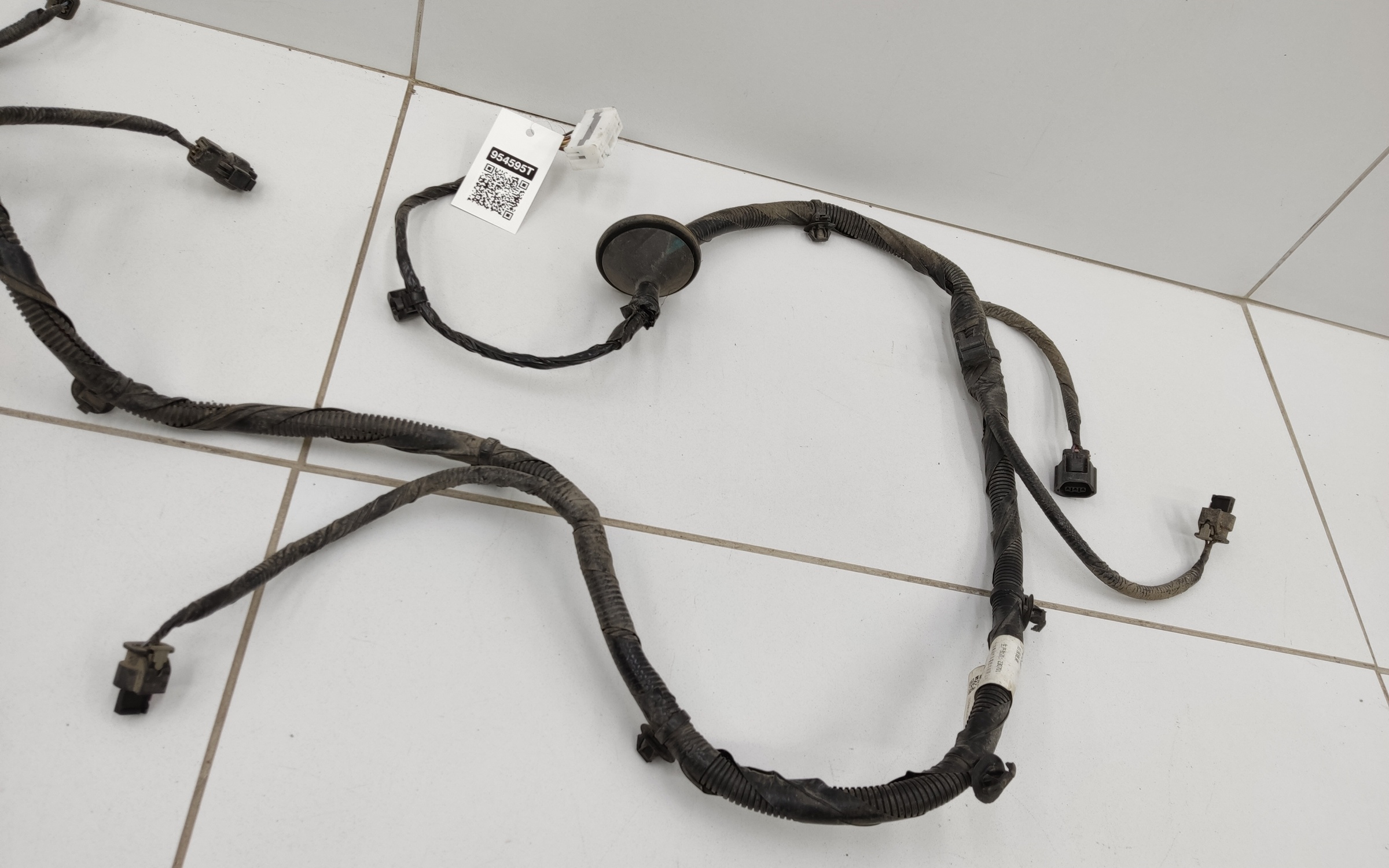 Проводка заднего бампера Geely Atlas Pro