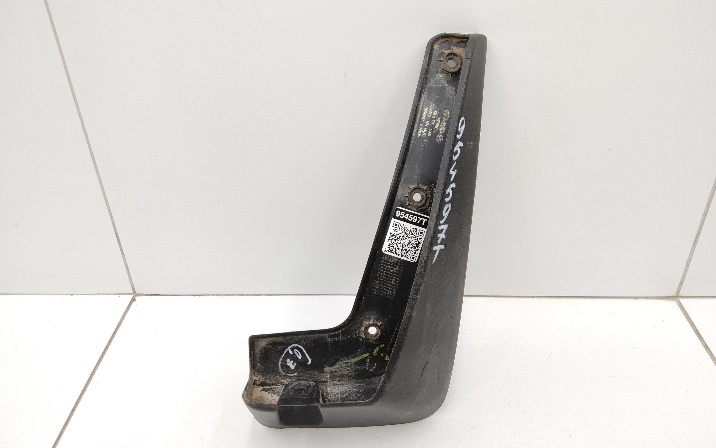 Брызговик задний правый Kia Sportage 4 Restail