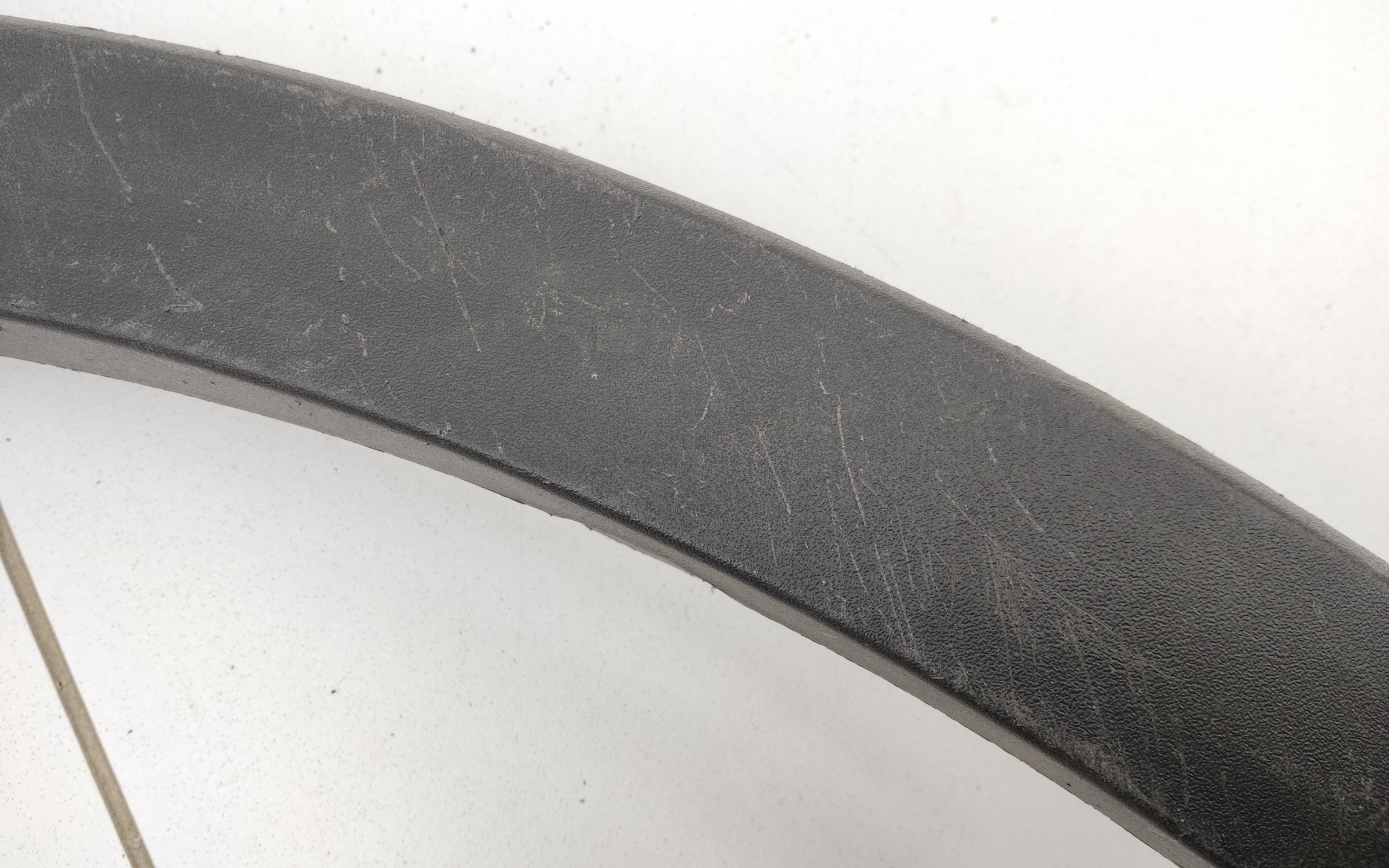 Накладка крыла заднего левого Geely Atlas