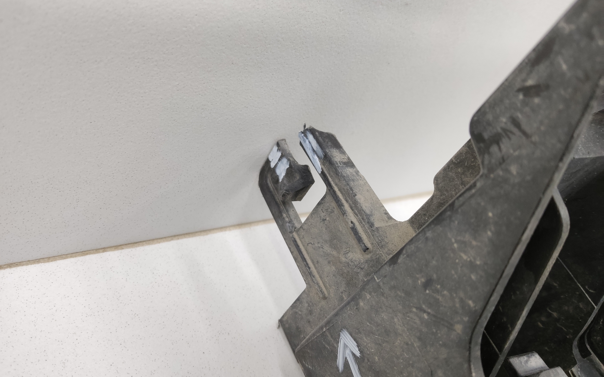 Кронштейн переднего бампера Volkswagen Tiguan 2