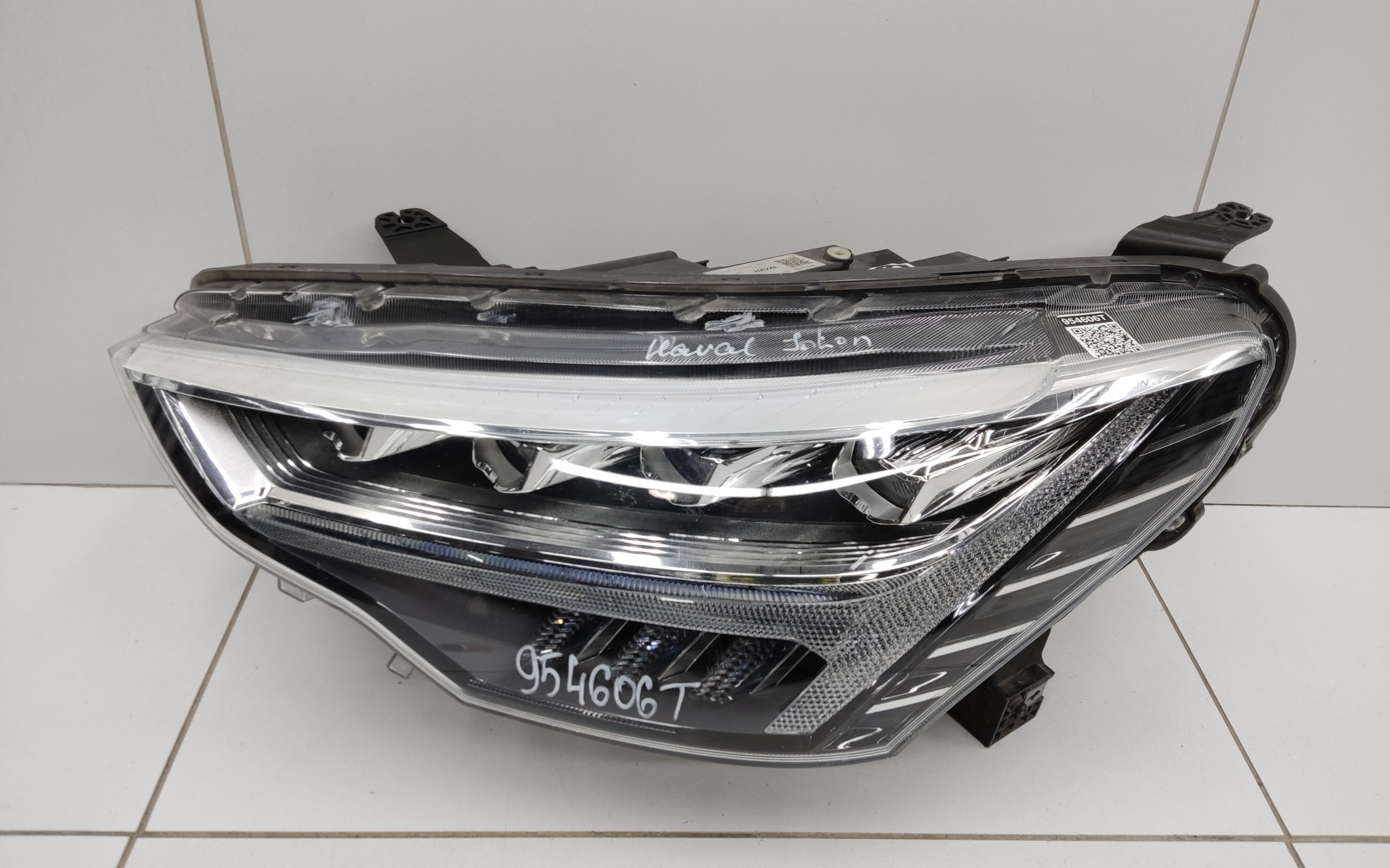 Фара передняя левая Haval Jolion LED