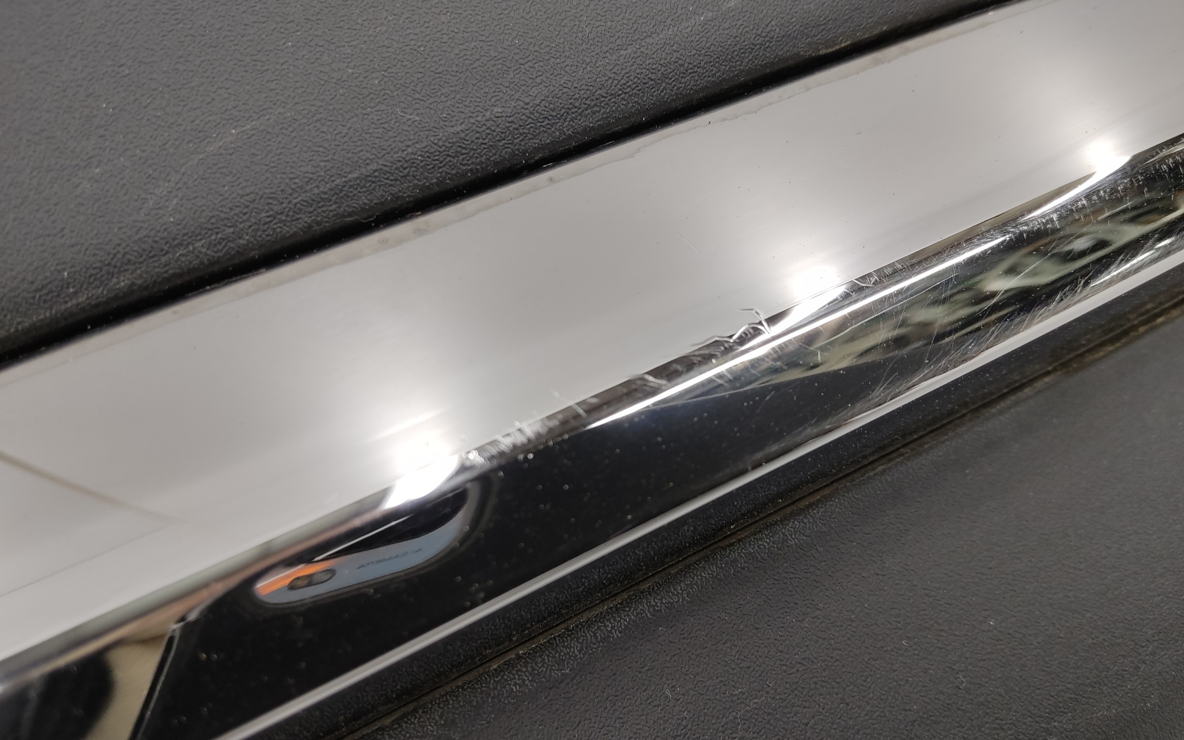 Накладка двери передней правой Geely Okavango Restail