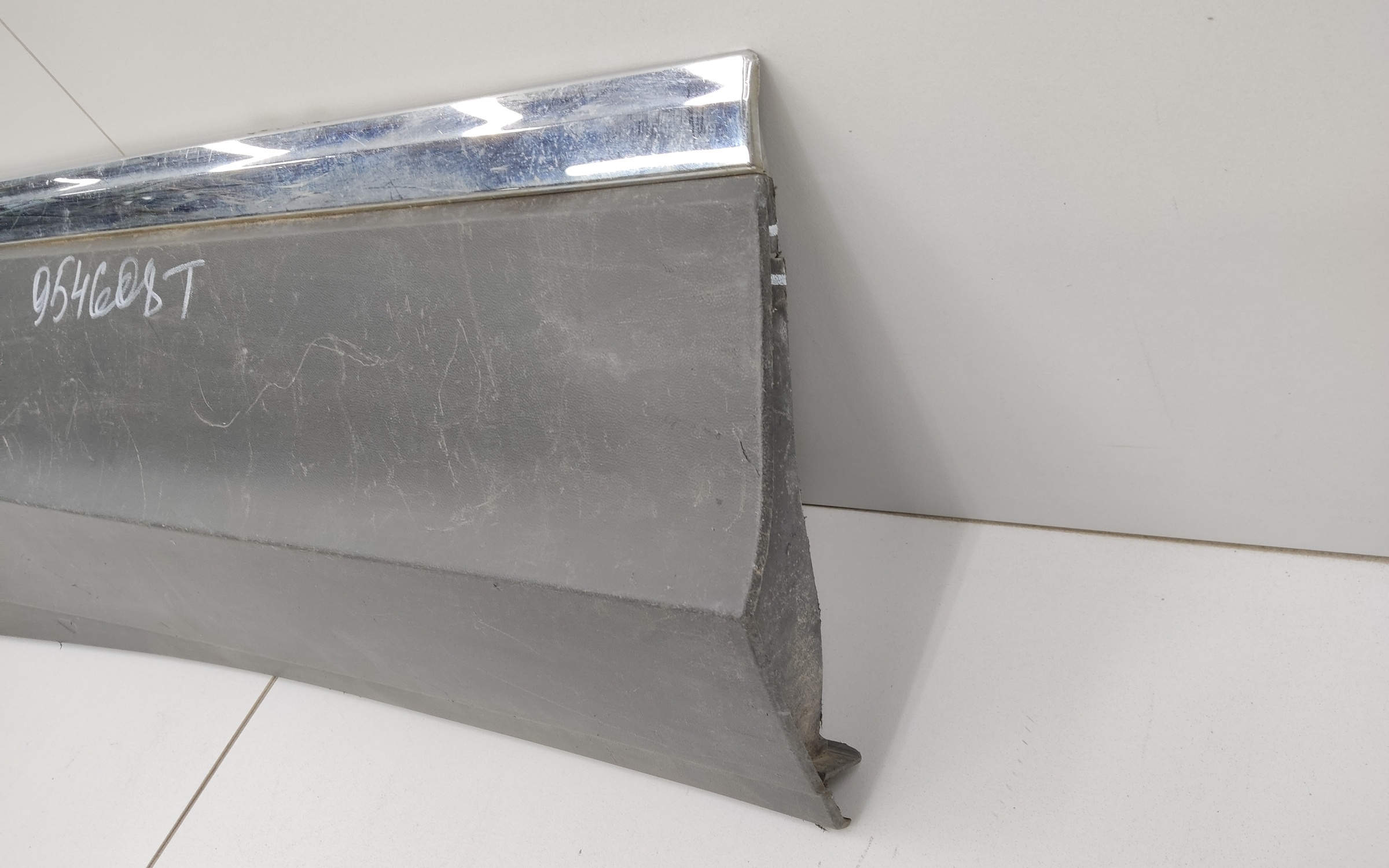 Накладка двери задней правой Volkswagen Tiguan 2