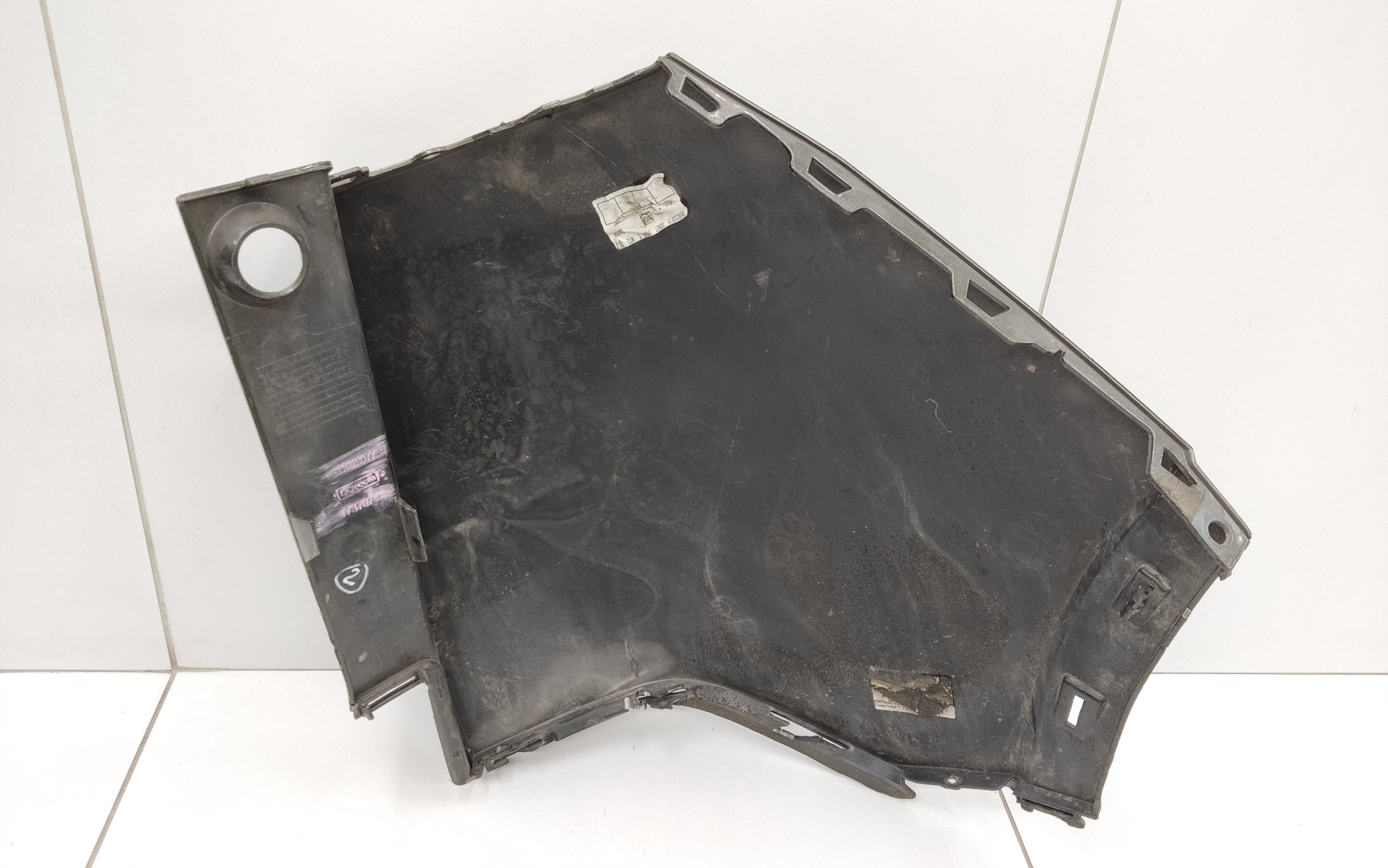 Бампер задний левая часть Peugeot 3008 2