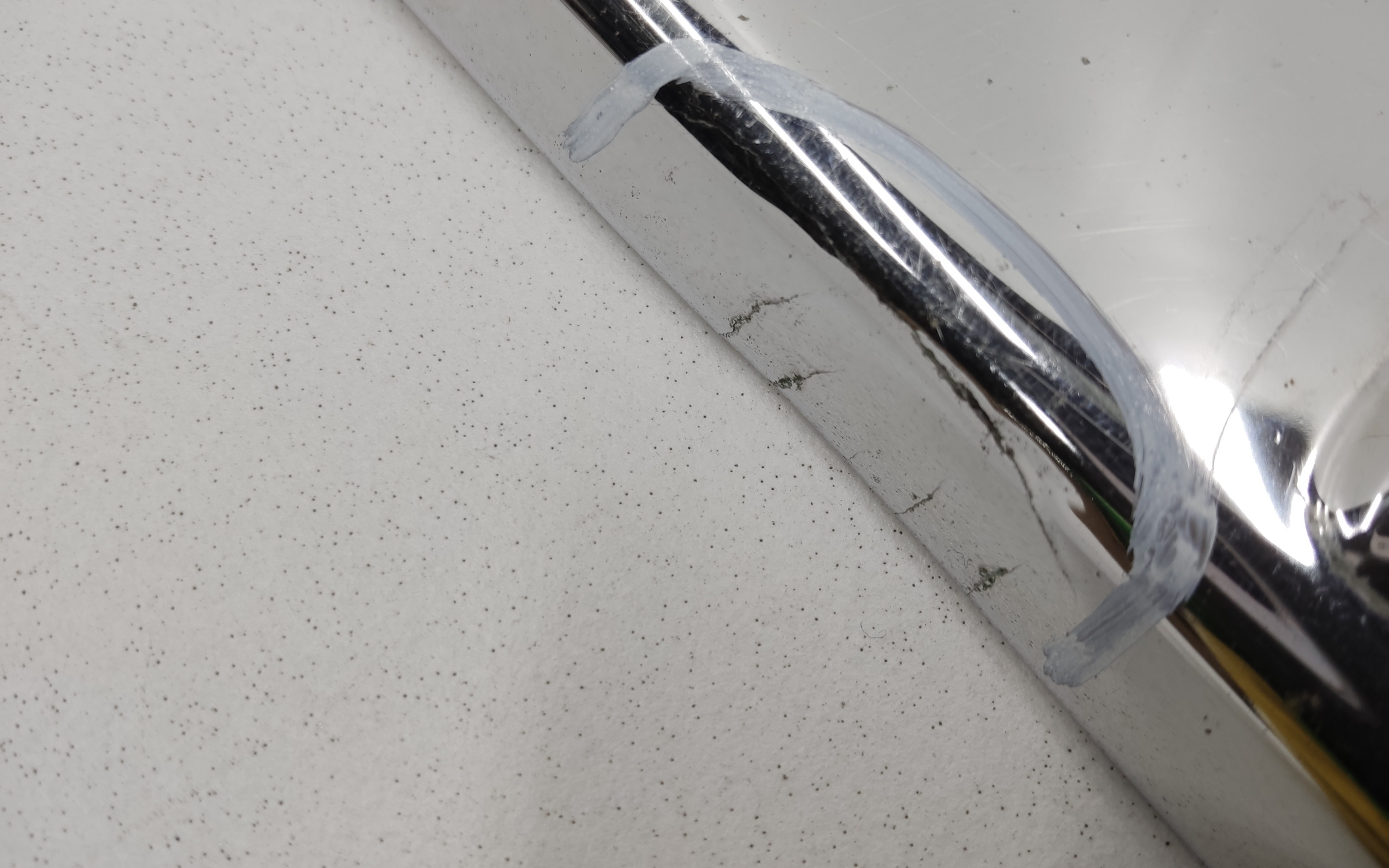 Накладка заднего бампера верхняя хром Volkswagen Touareg 2