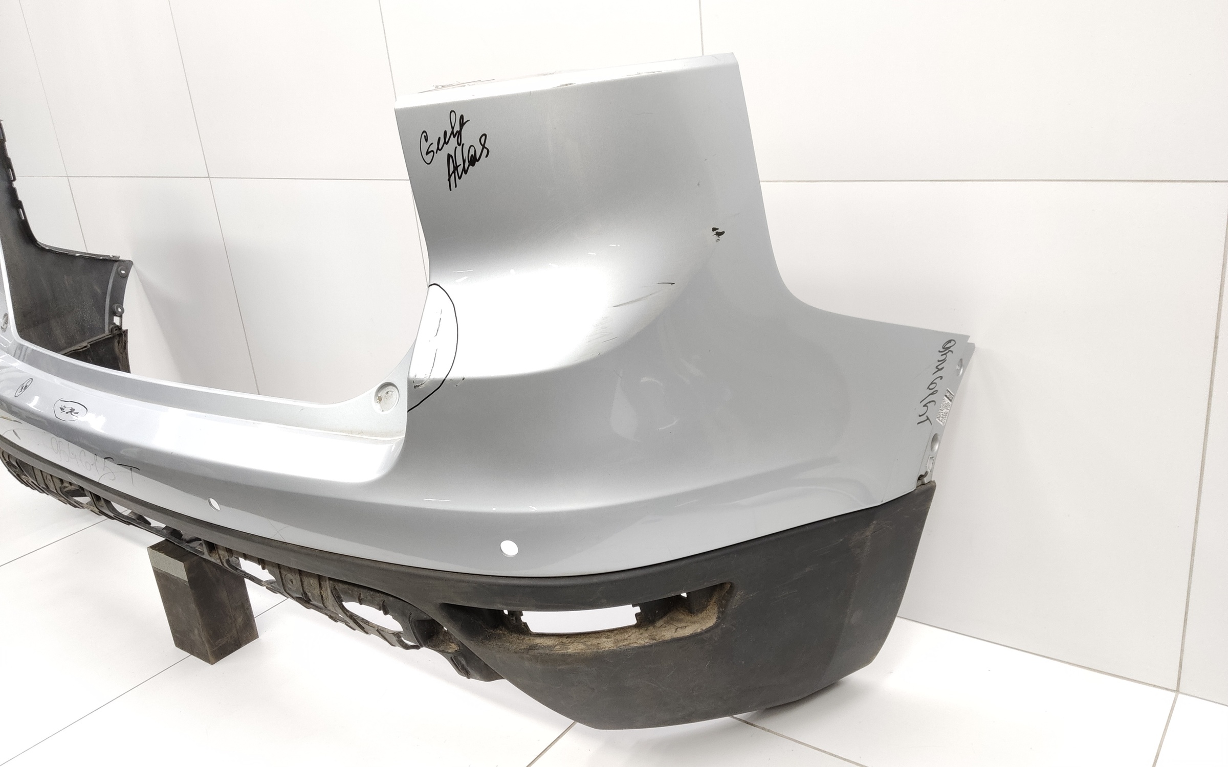 Бампер задний Geely Atlas