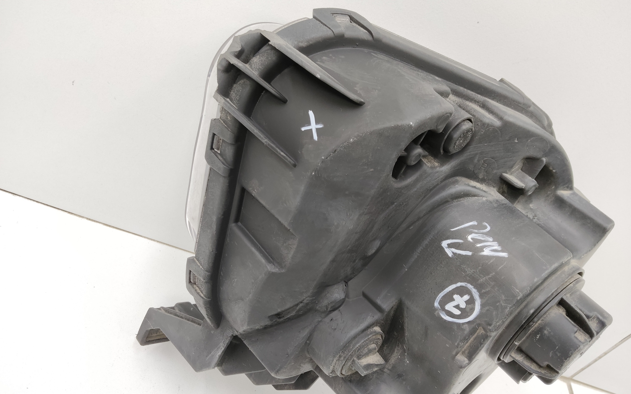 Фара ПТФ передняя правая Kia Sportage 5 LED