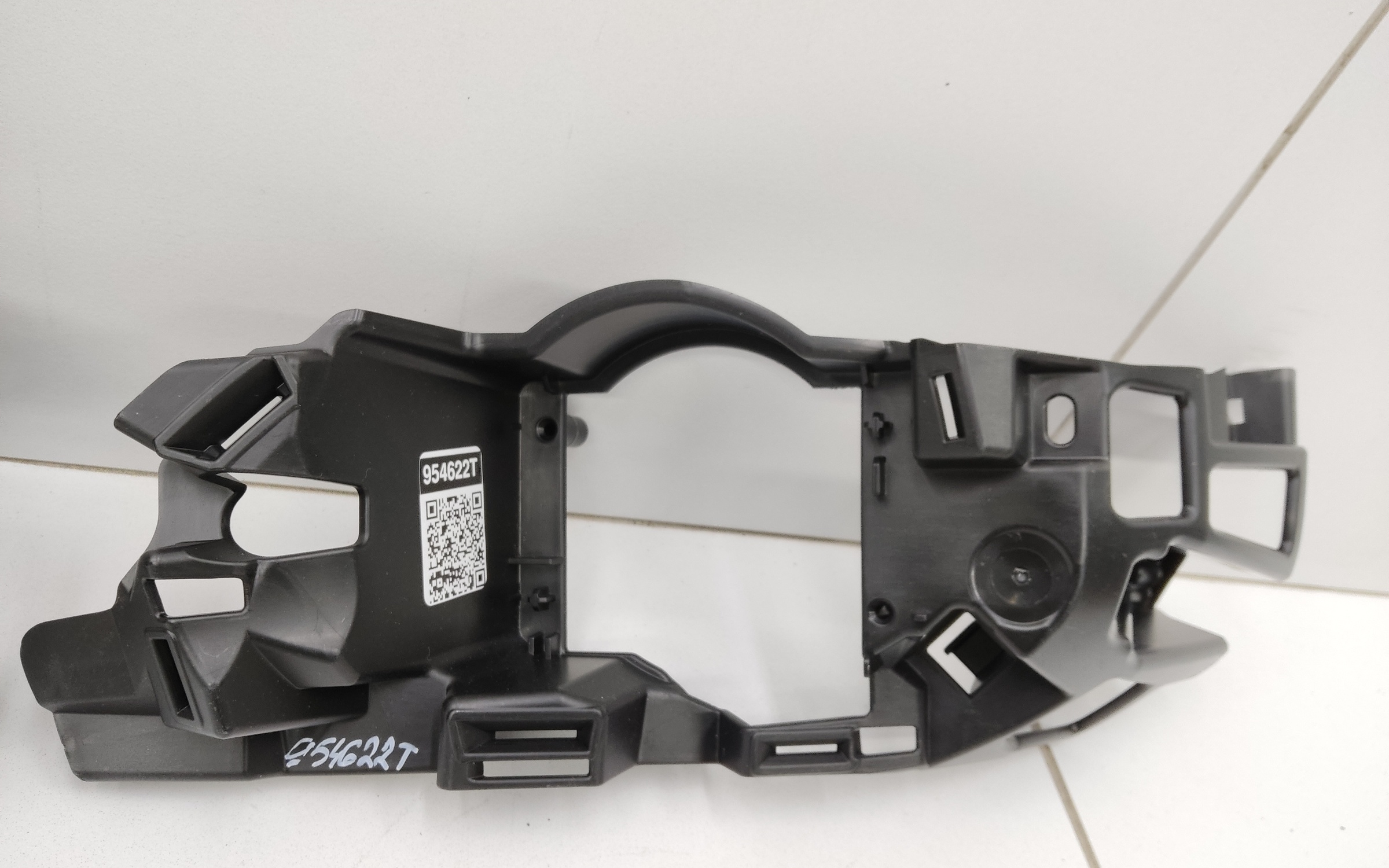 Комплект кронштейнов переднего бампера Citroen C5 Aircross Restail