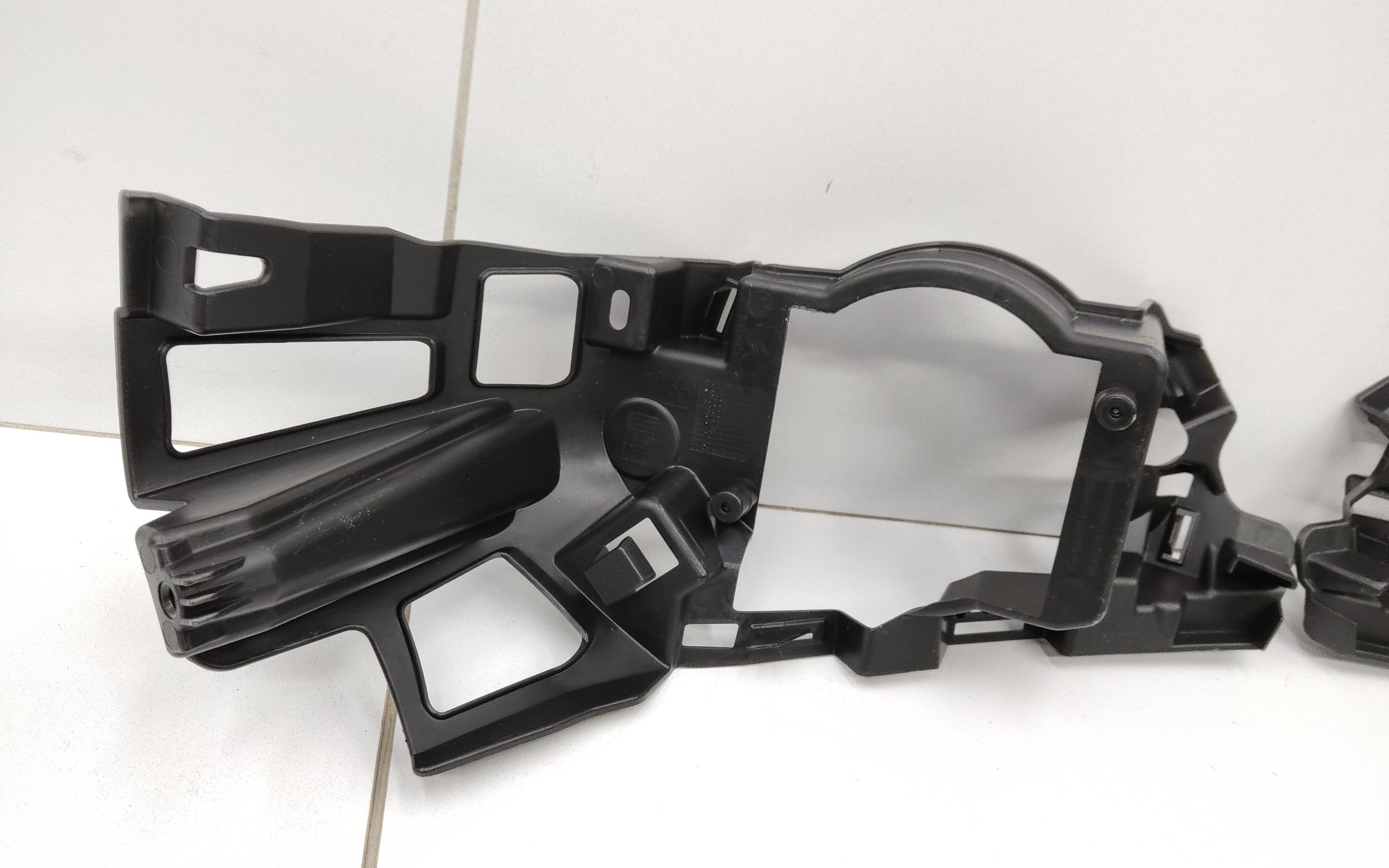 Комплект кронштейнов переднего бампера Citroen C5 Aircross Restail