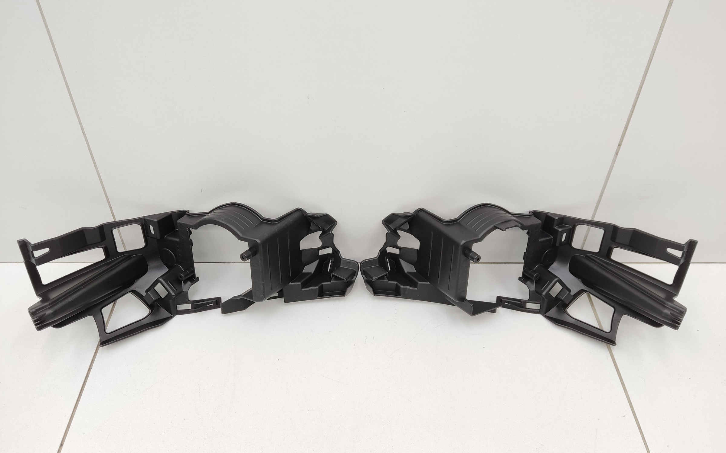 Комплект кронштейнов переднего бампера Citroen C5 Aircross Restail