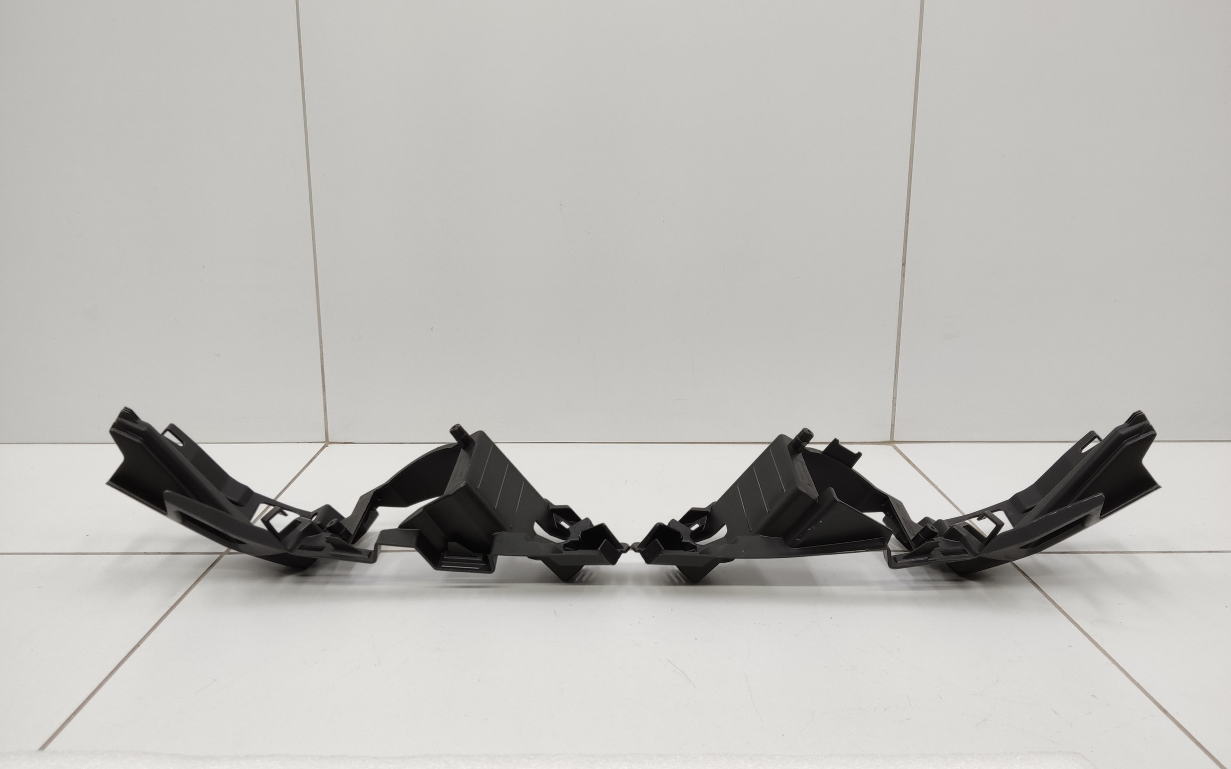 Комплект кронштейнов переднего бампера Citroen C5 Aircross Restail