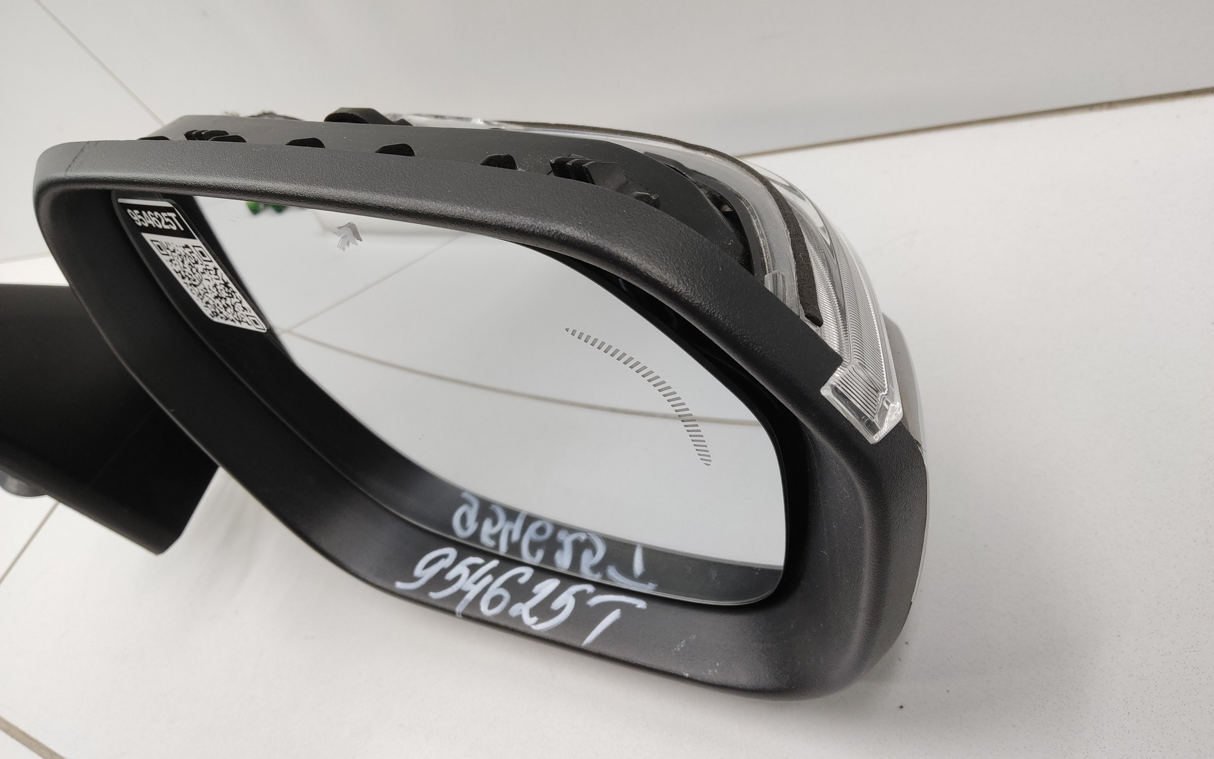 Зеркало правое Geely Monjaro 12+1 контактов