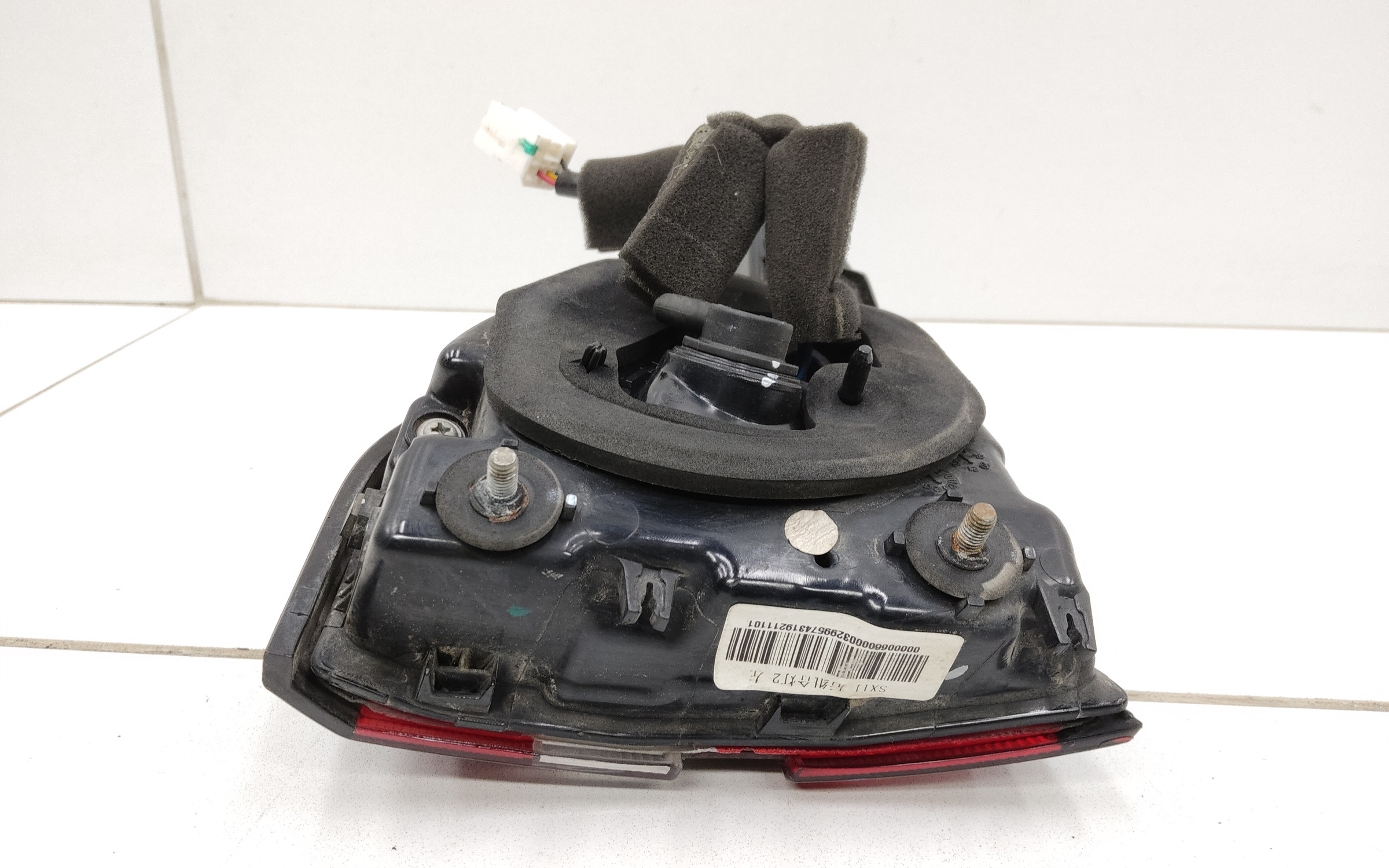 Фонарь задний левый внутренний Geely Coolray LED