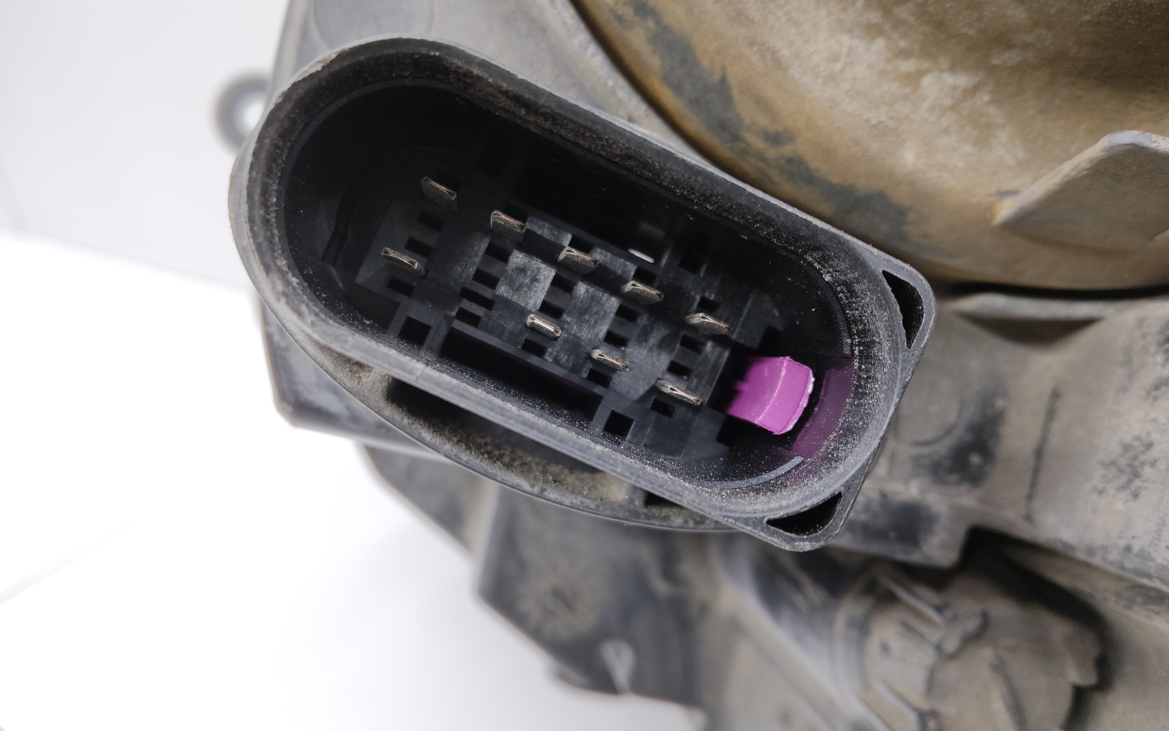 Фара передняя правая Volkswagen Transporter T5 Restail галоген