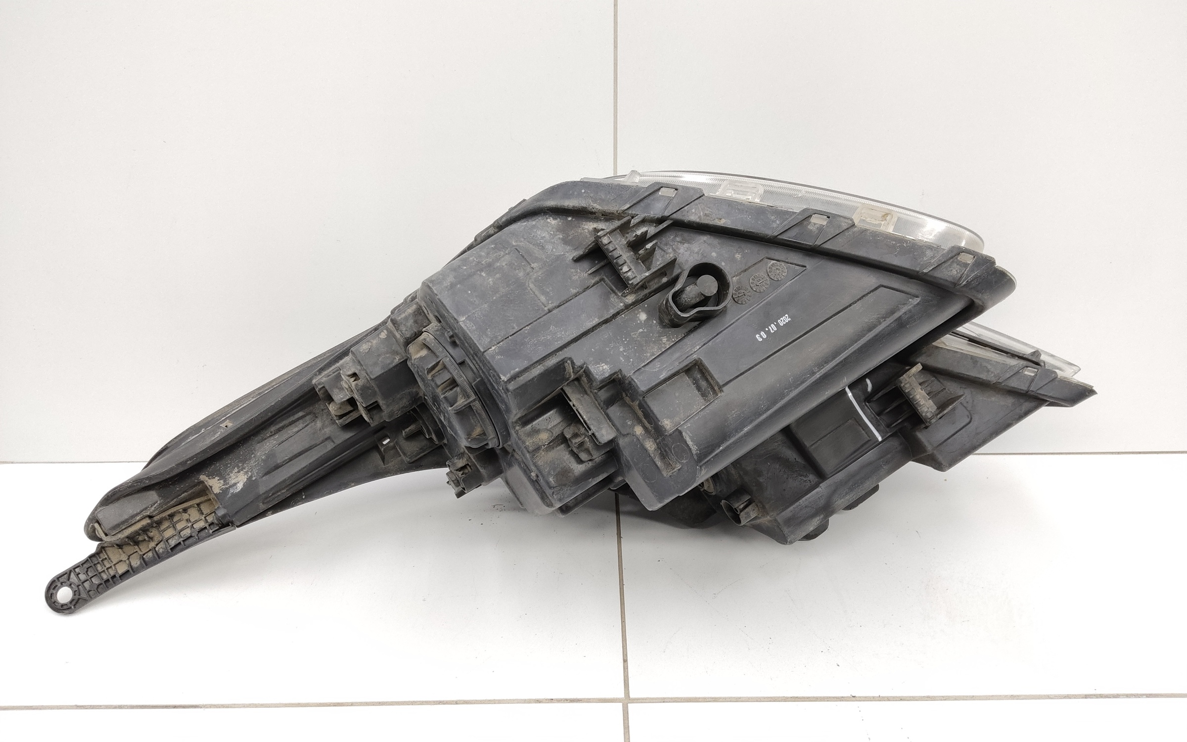 Фара передняя правая Kia Seltos галоген линза без ДХО