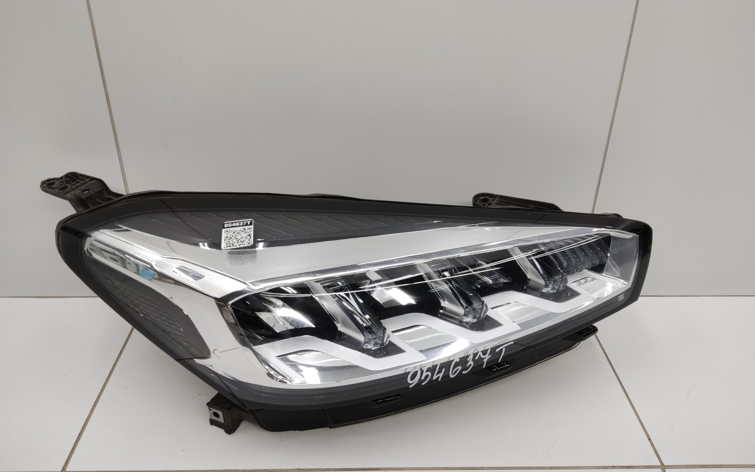 Фара передняя правая Chery Tiggo 7 Pro LED