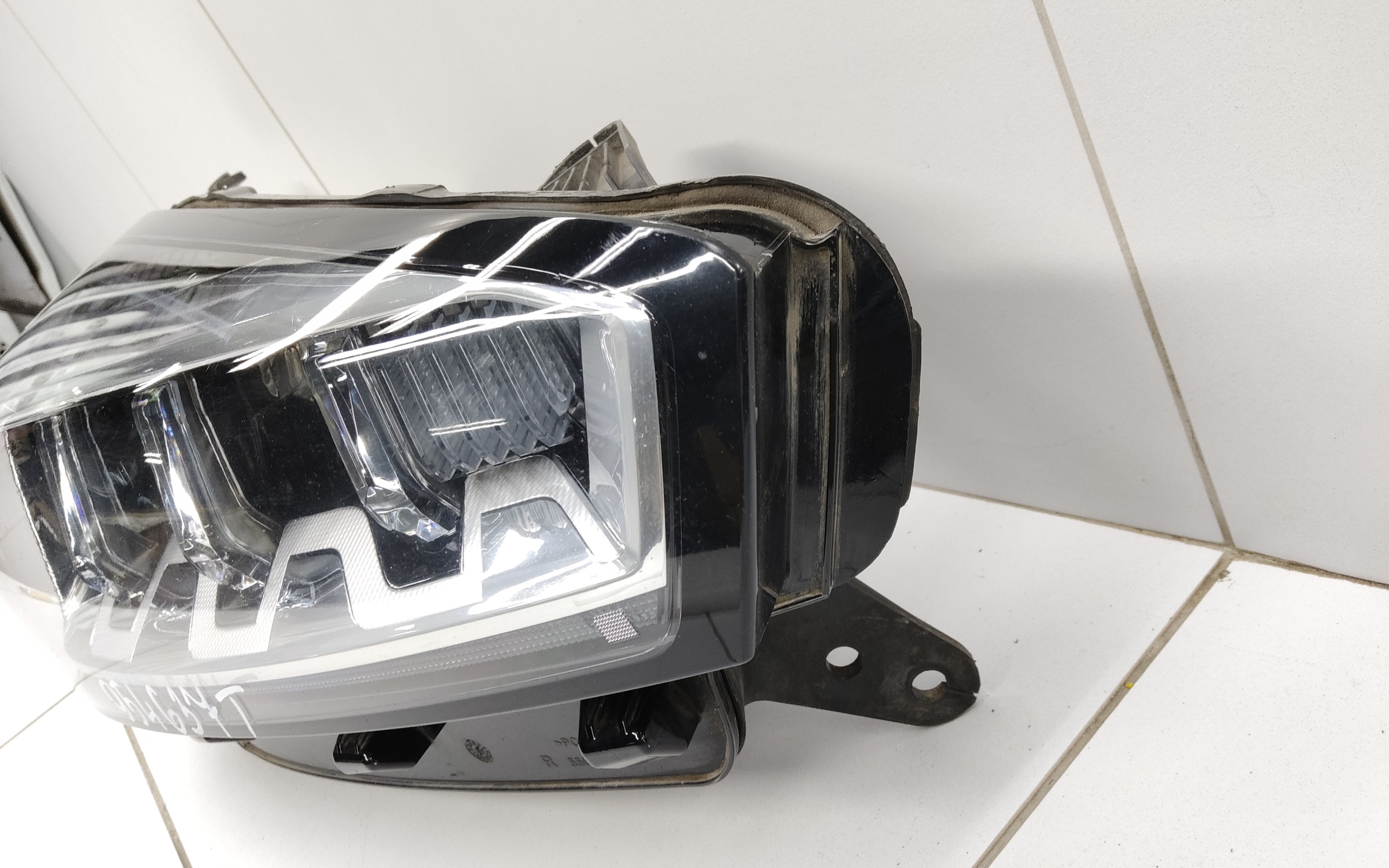 Фара передняя правая Chery Tiggo 7 Pro LED