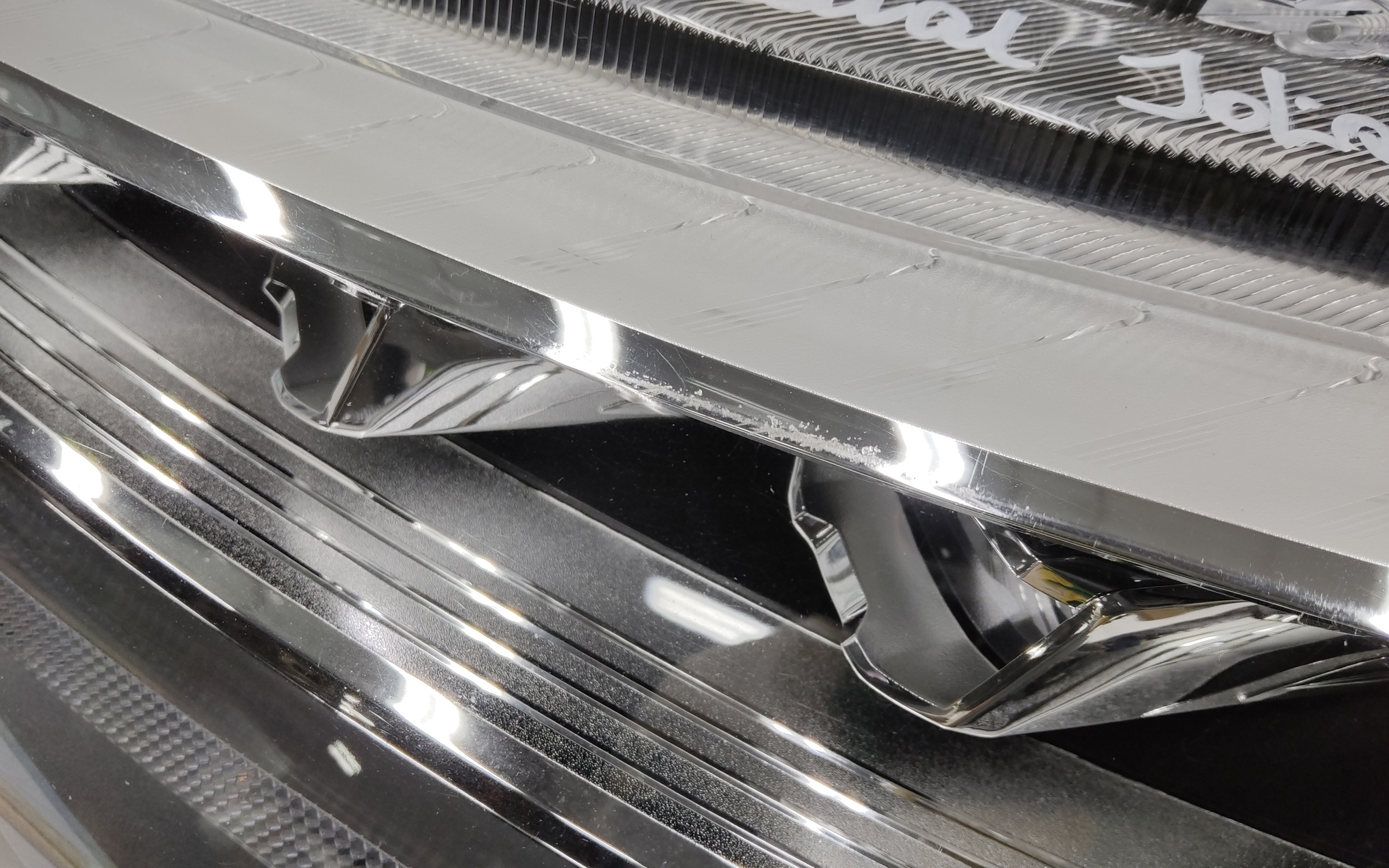 Фара передняя левая Haval Jolion LED