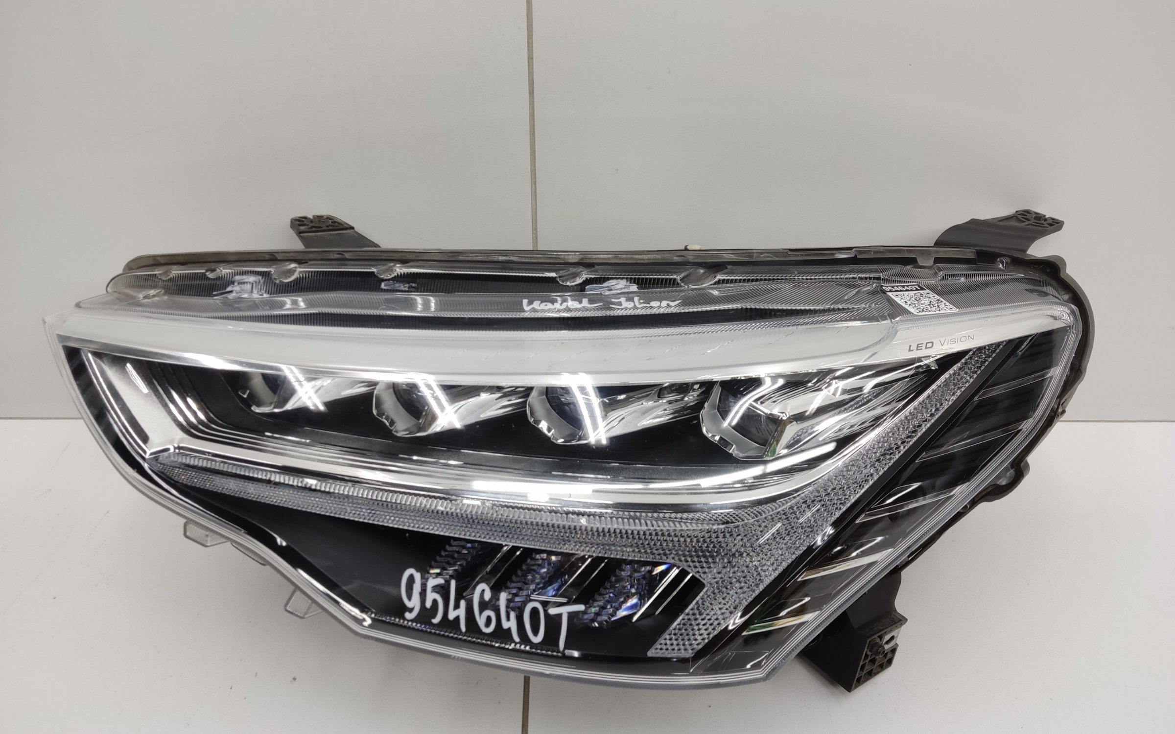 Фара передняя левая Haval Jolion LED