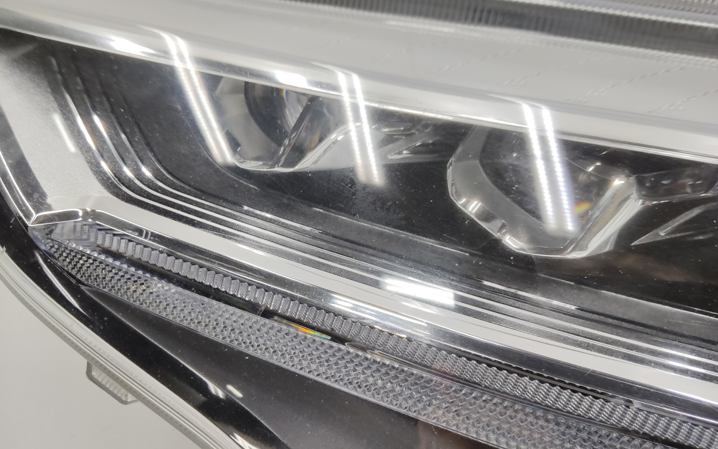 Фара передняя левая Haval Jolion LED