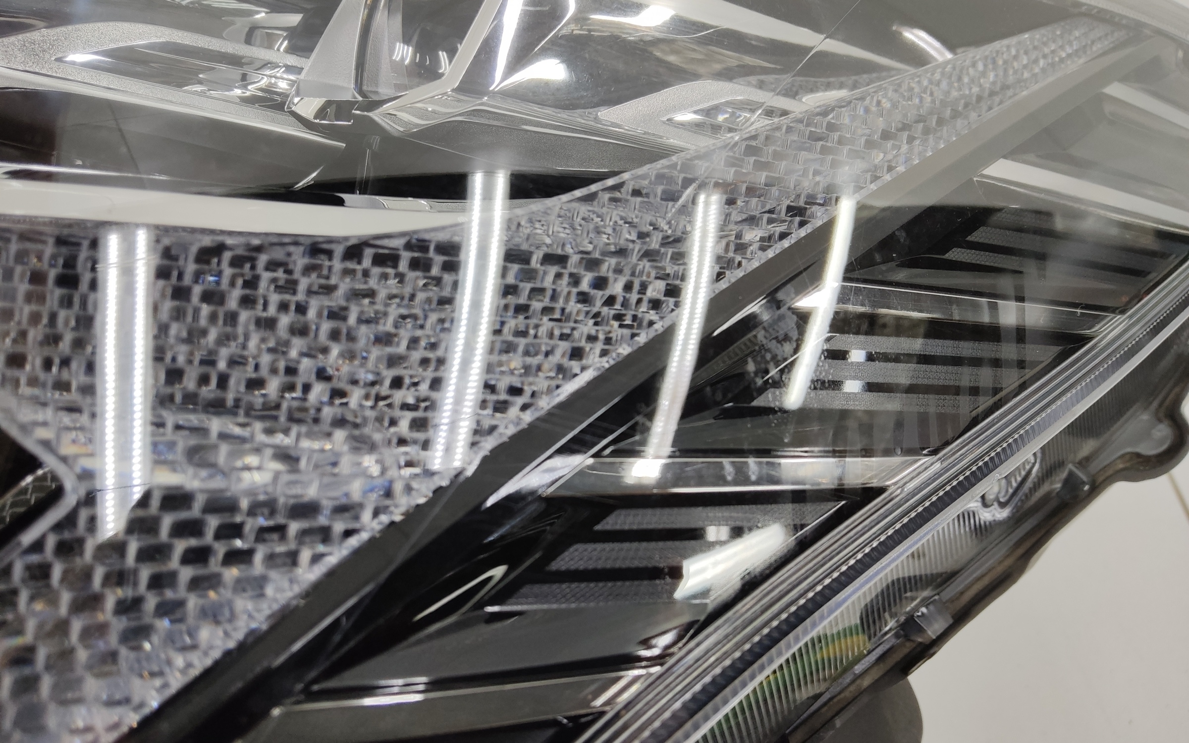 Фара передняя левая Haval Jolion LED