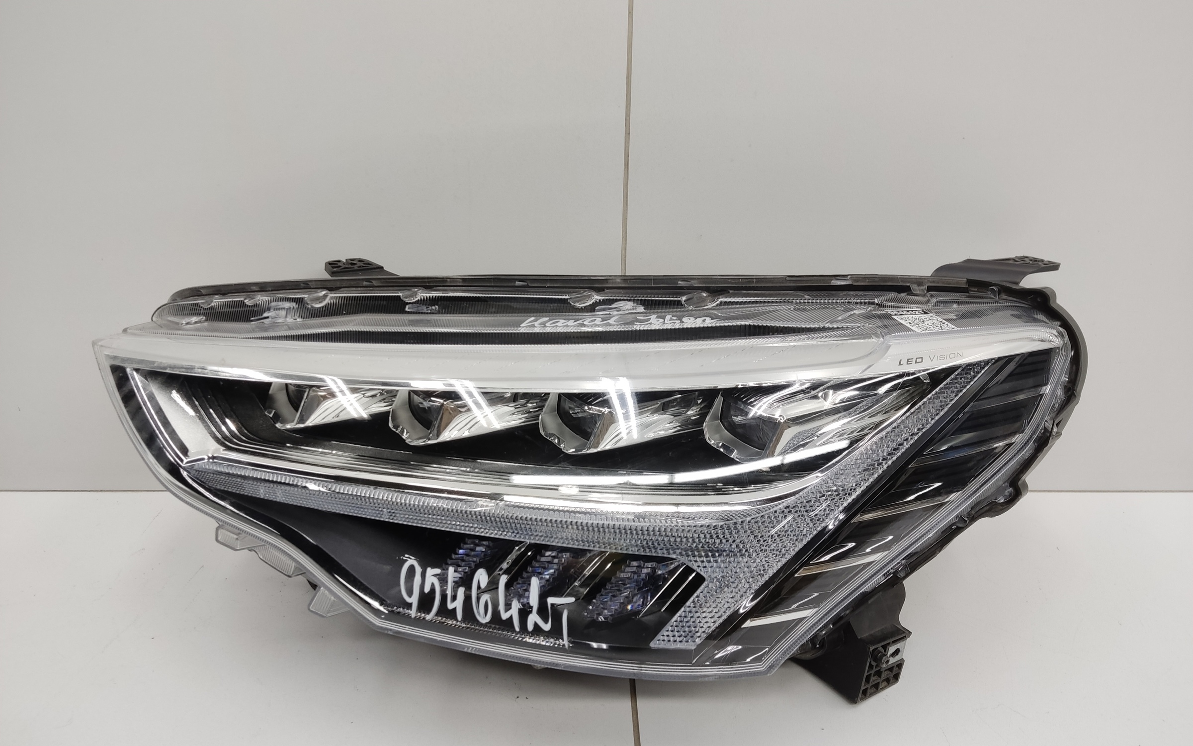 Фара передняя левая Haval Jolion LED