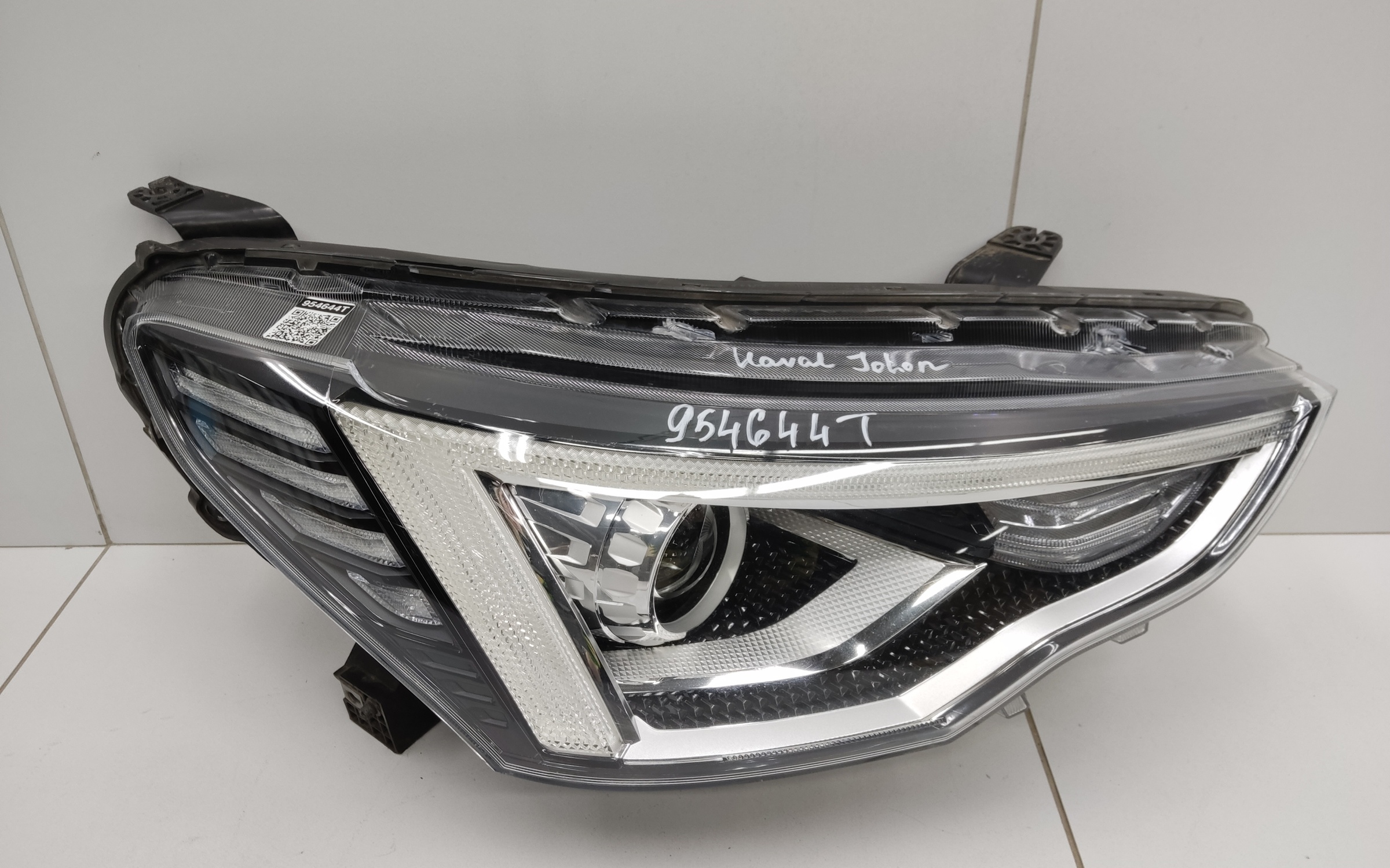 Фара передняя правая Haval Jolion галоген линза с ДХО