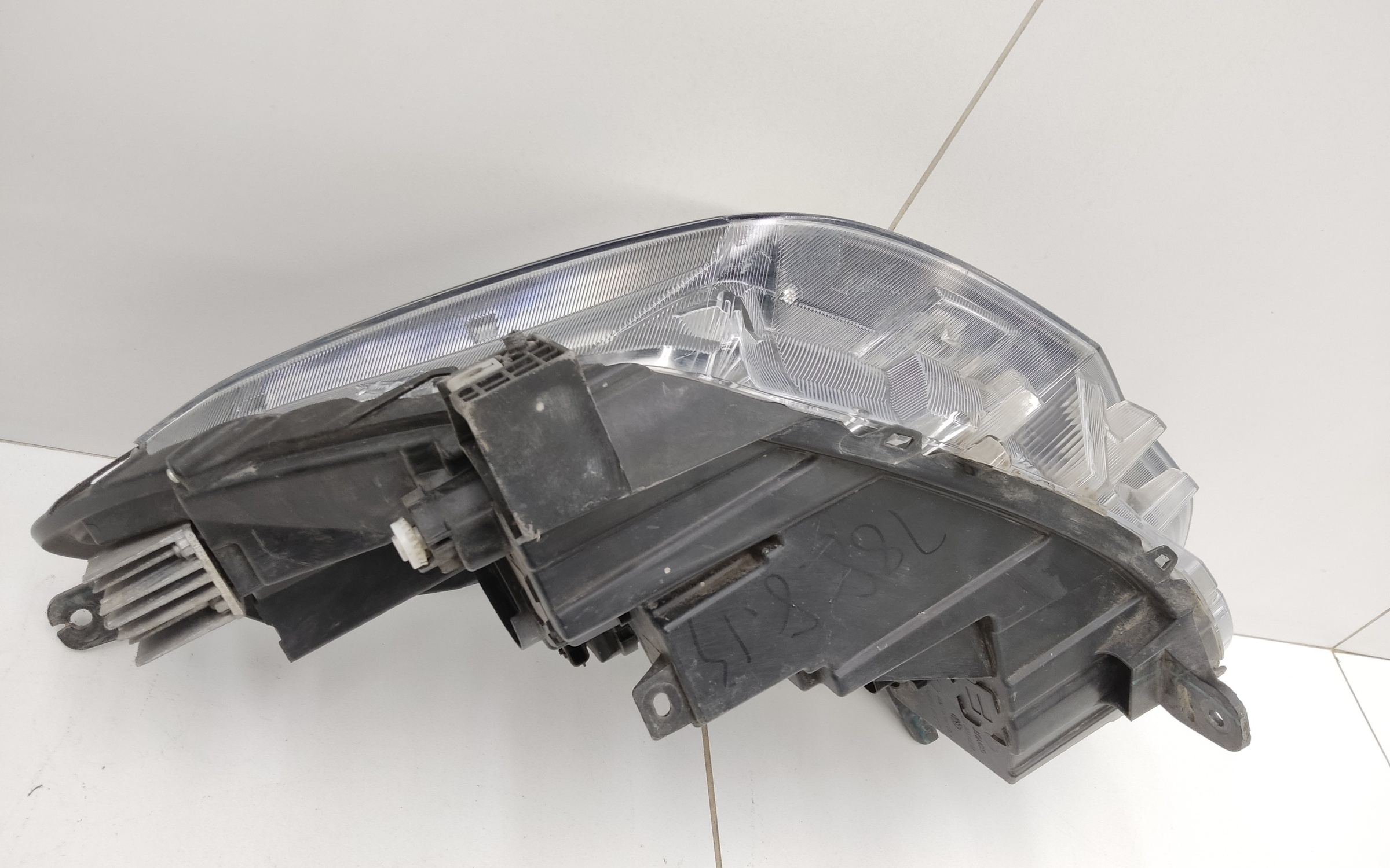 Фара передняя правая Haval Jolion галоген линза с ДХО