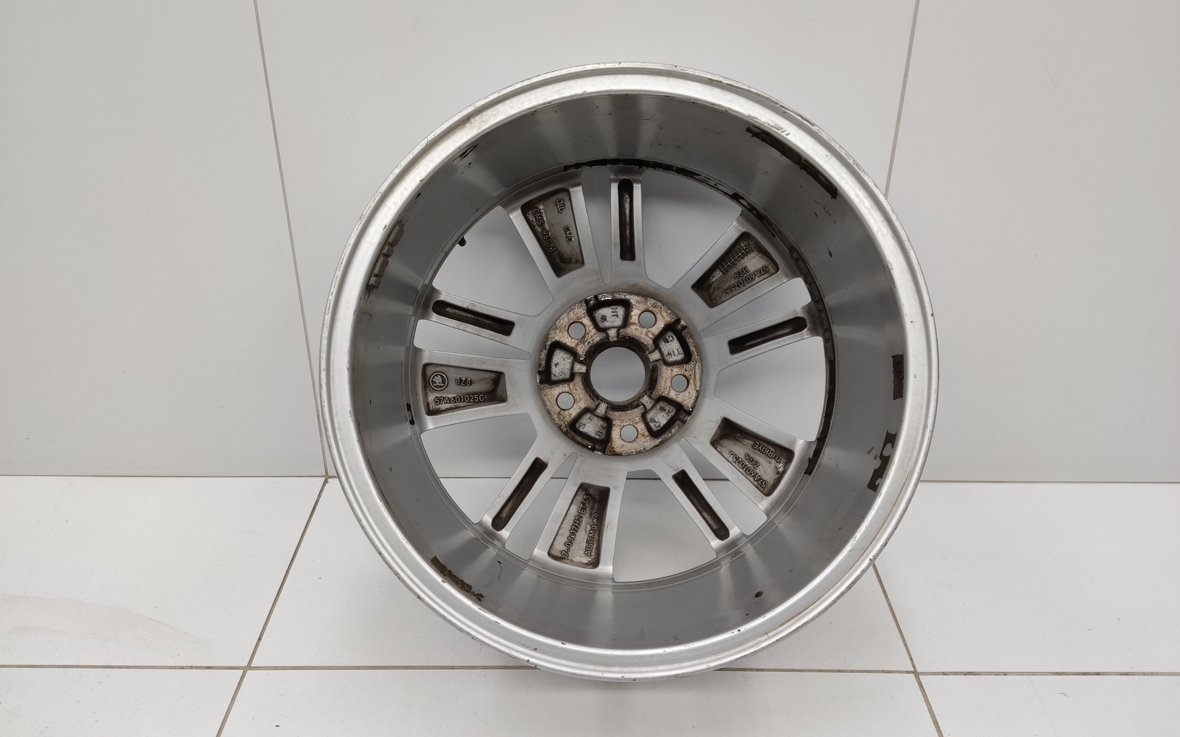 Диск колеса литой Skoda Karoq R17