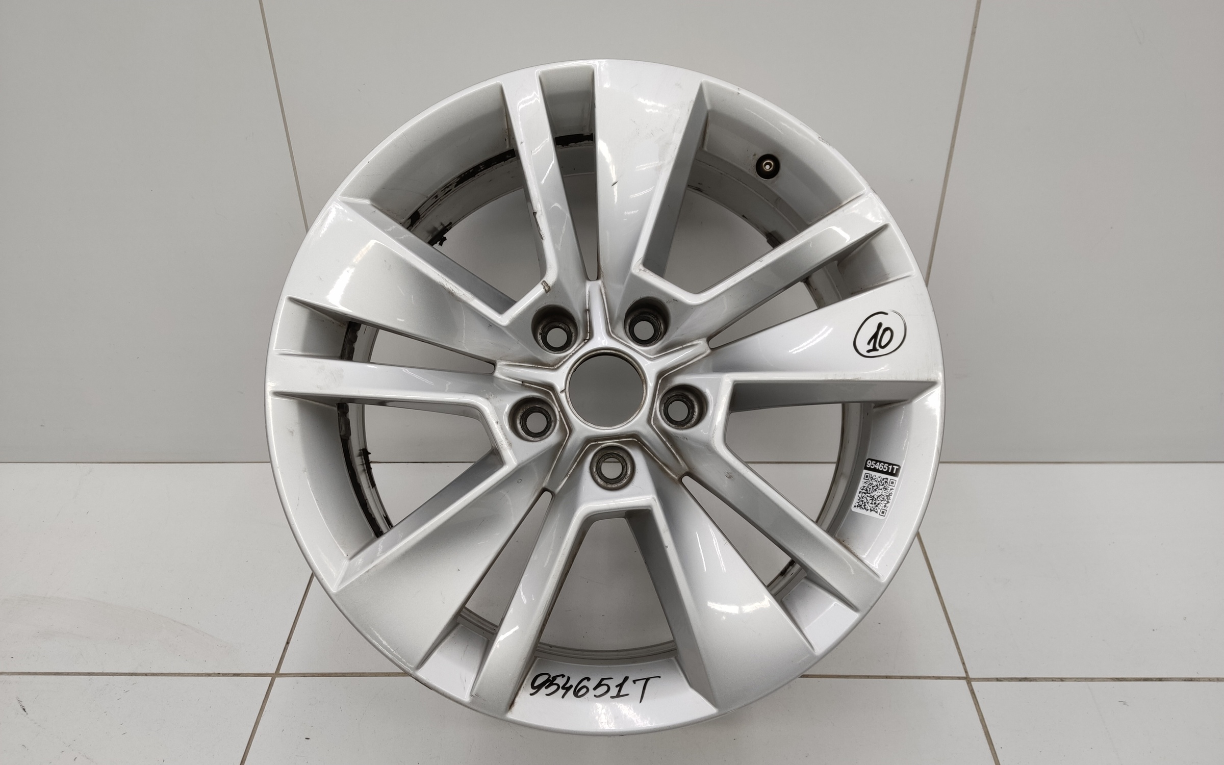 Диск колеса литой Skoda Karoq R17