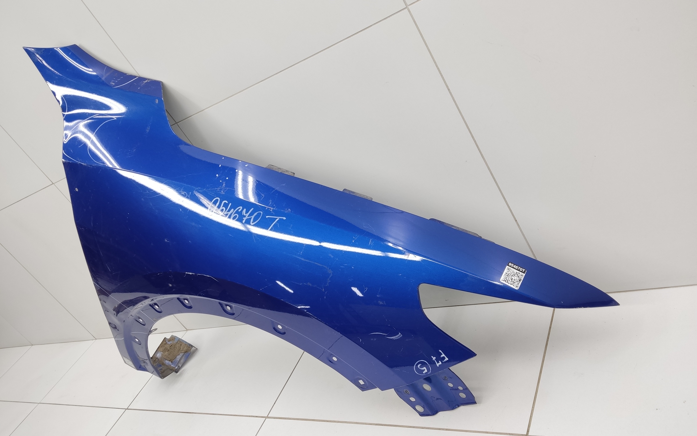 Крыло переднее правое Haval F7