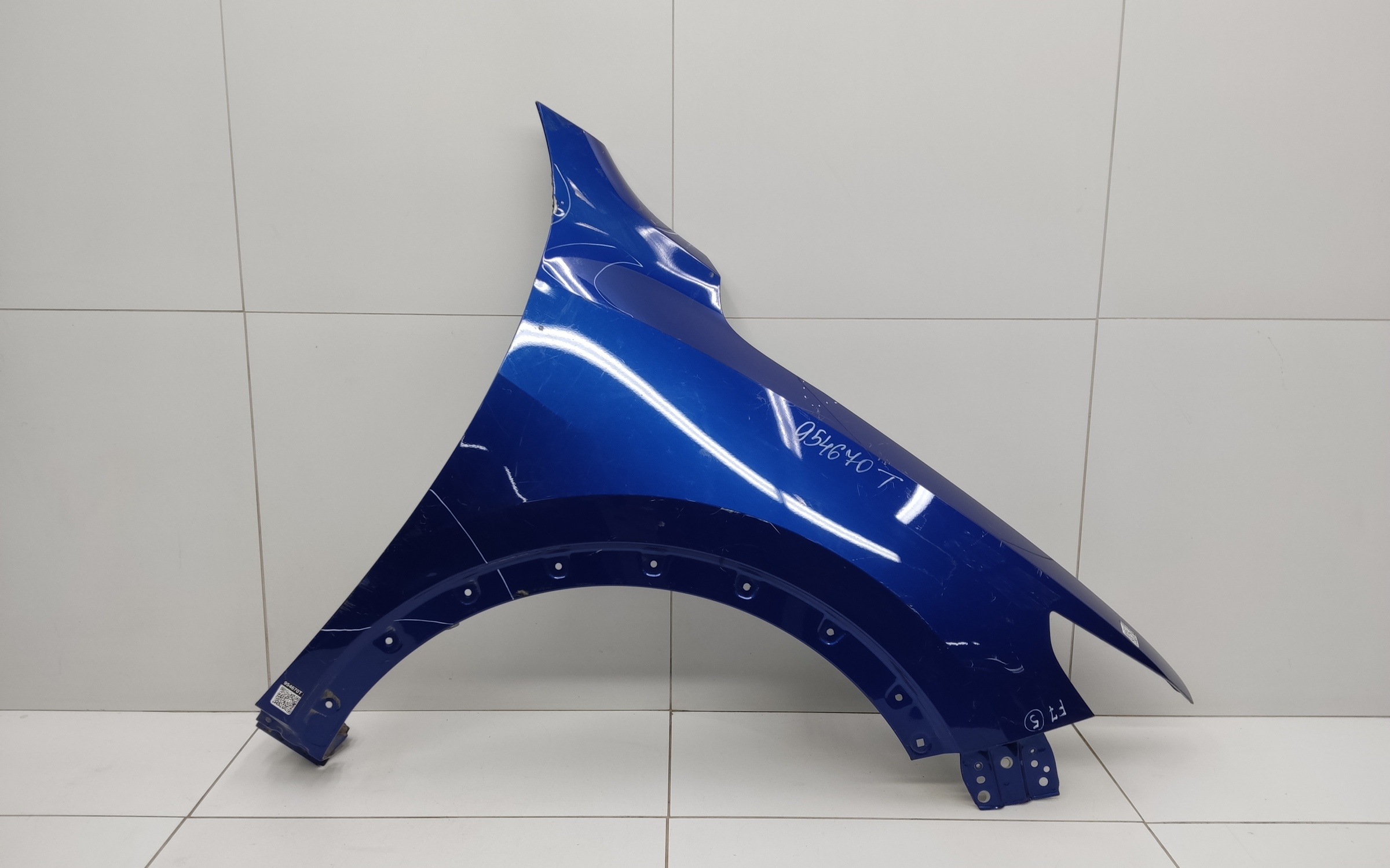Крыло переднее правое Haval F7