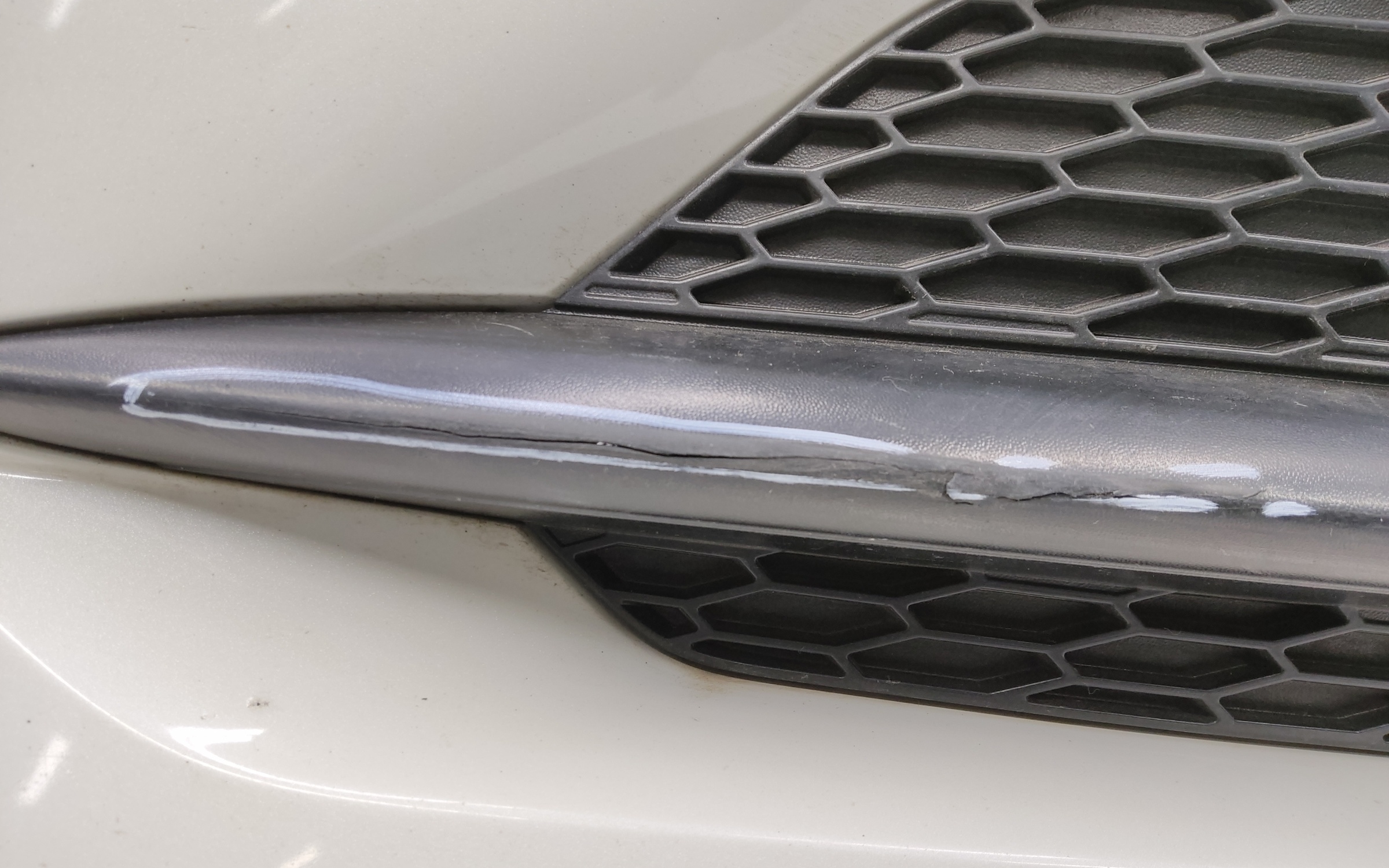 Бампер передний Nissan Qashqai 2 Restail