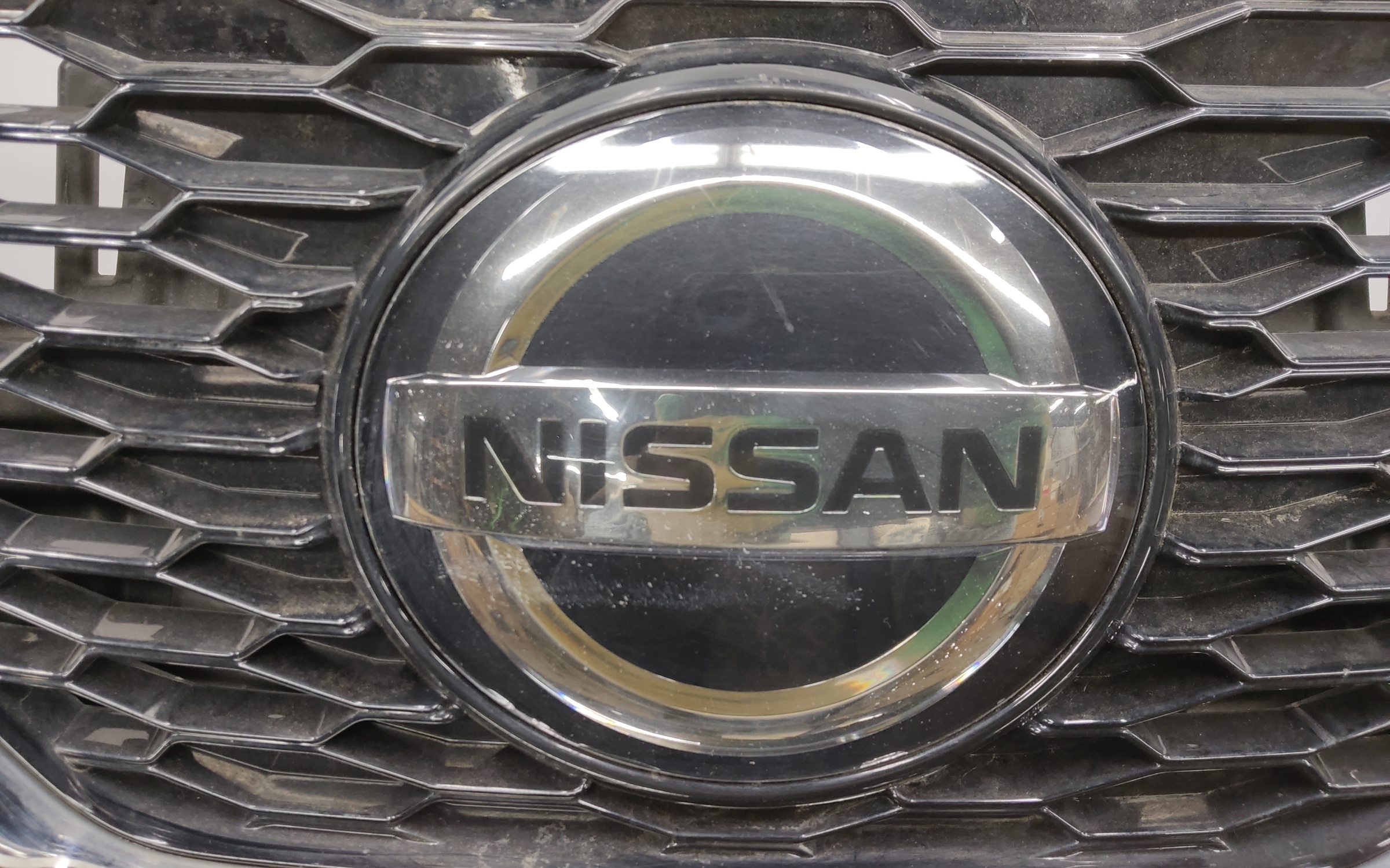 Бампер передний Nissan Qashqai 2 Restail