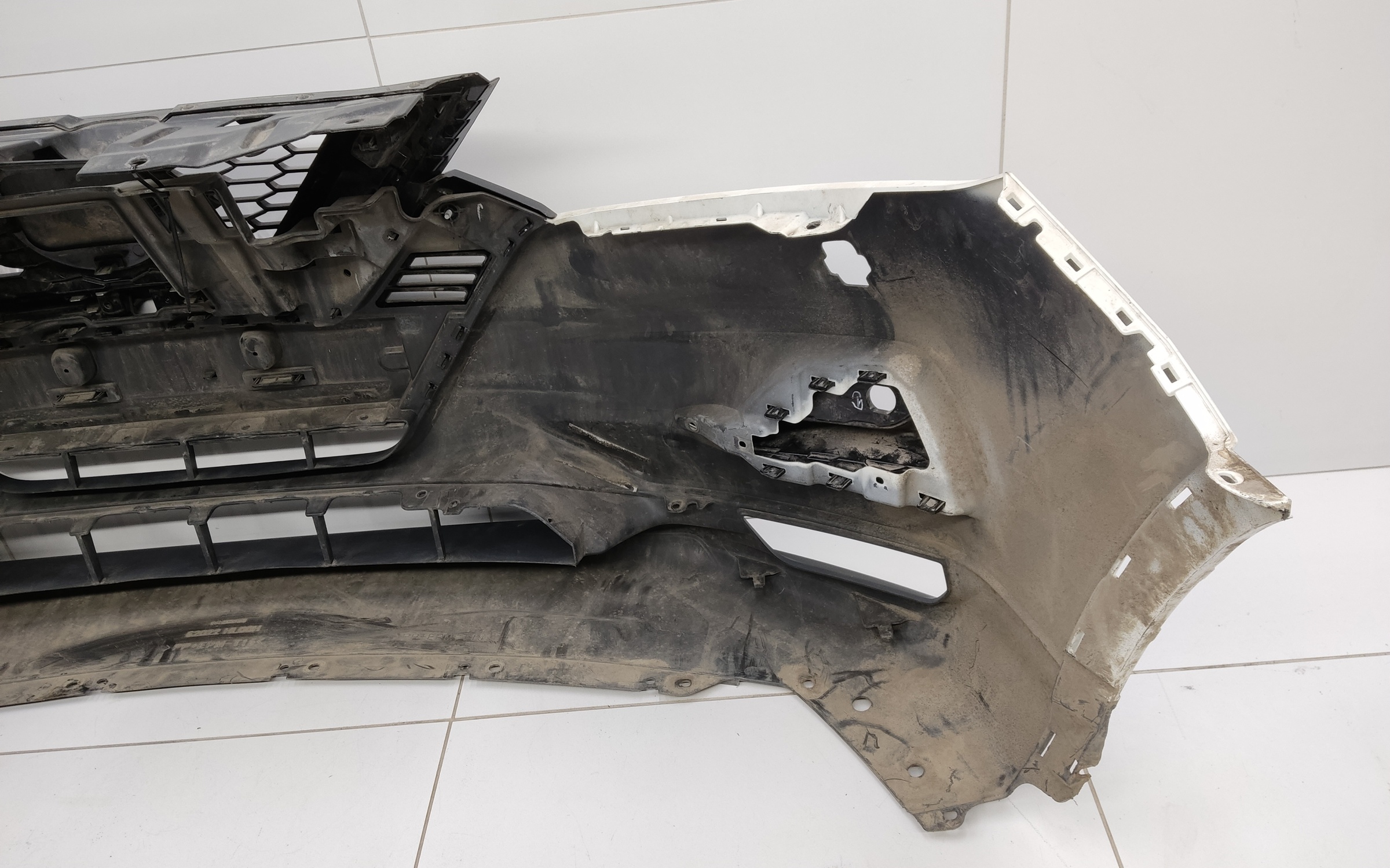 Бампер передний Nissan Qashqai 2 Restail