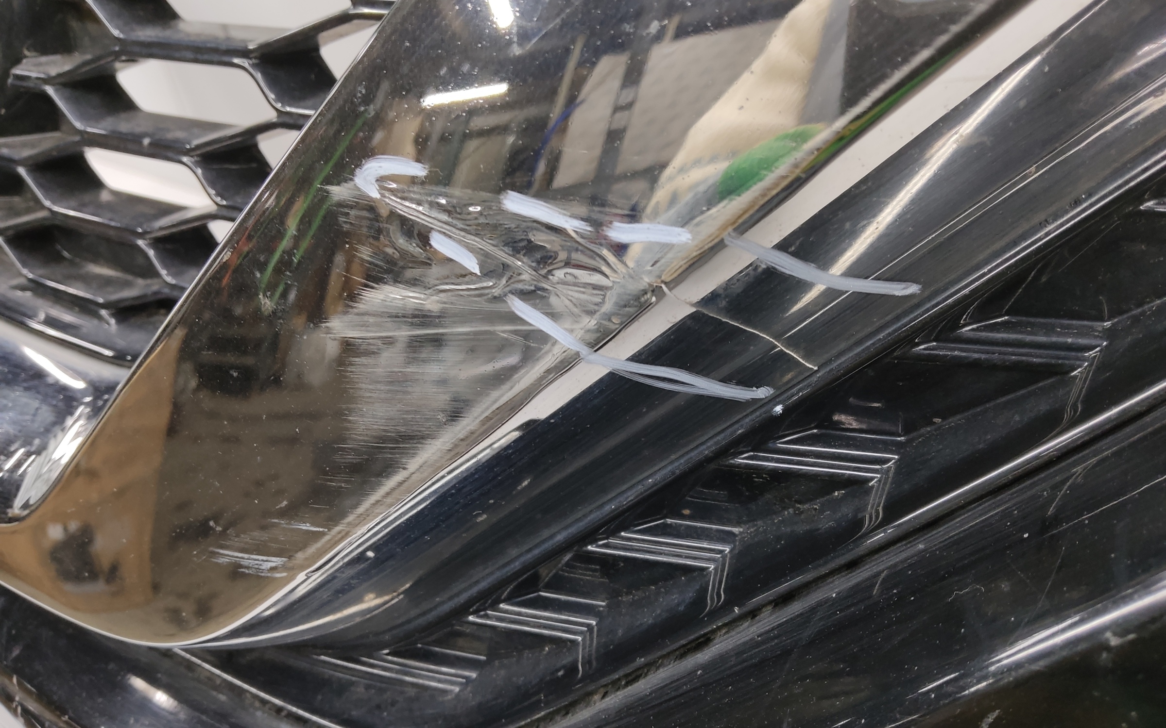 Бампер передний Nissan Qashqai 2 Restail