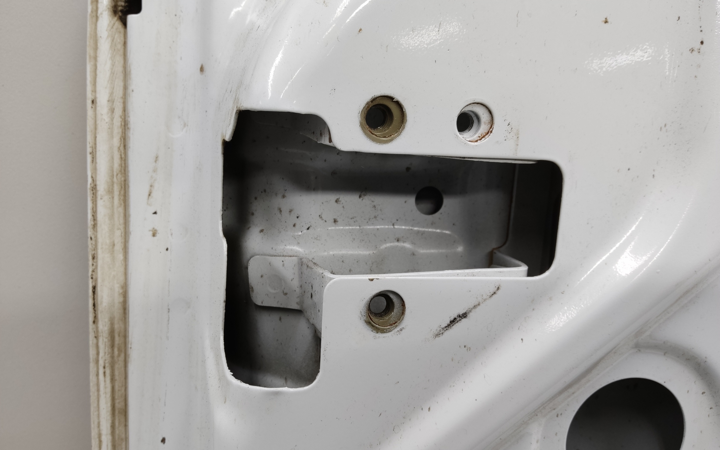 Дверь задняя левая распашная глухая Sollers Atlant 190см