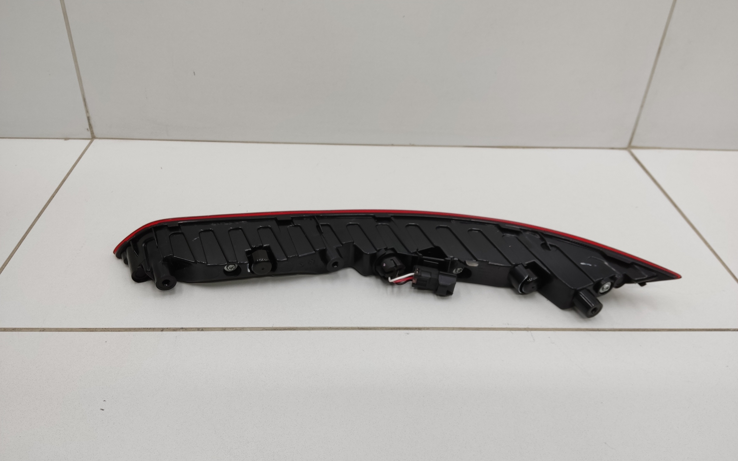 Фара ПТФ задняя правая Geely Atlas Pro LED